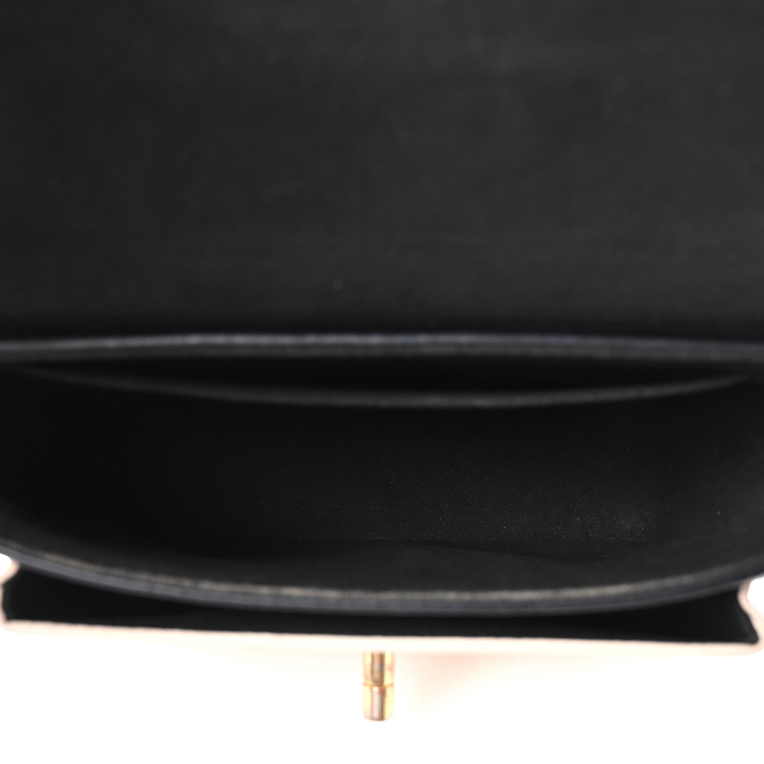 Grained Calfskin Lockme Tender Black