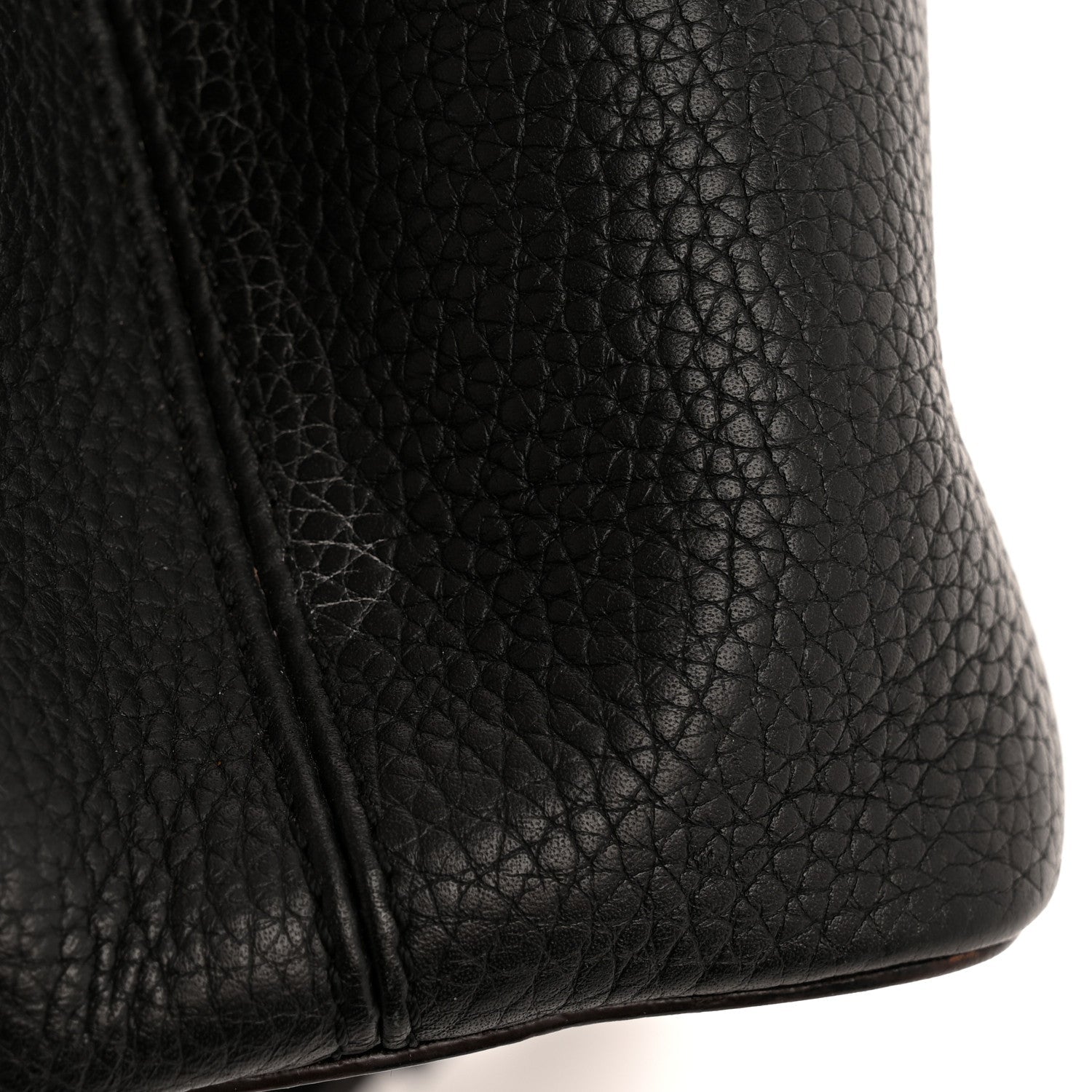 Taurillon Capucines PM Black