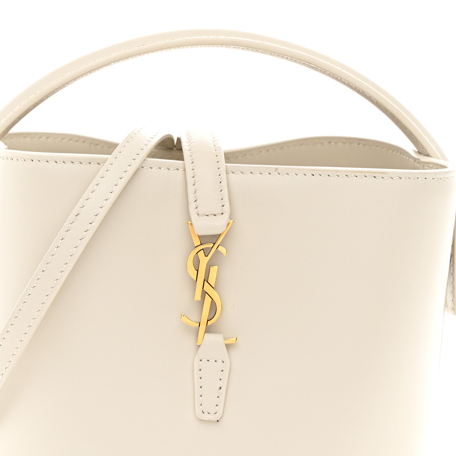 Shiny Calfskin Le 37 Mini Bucket Bag Blanc Vintage