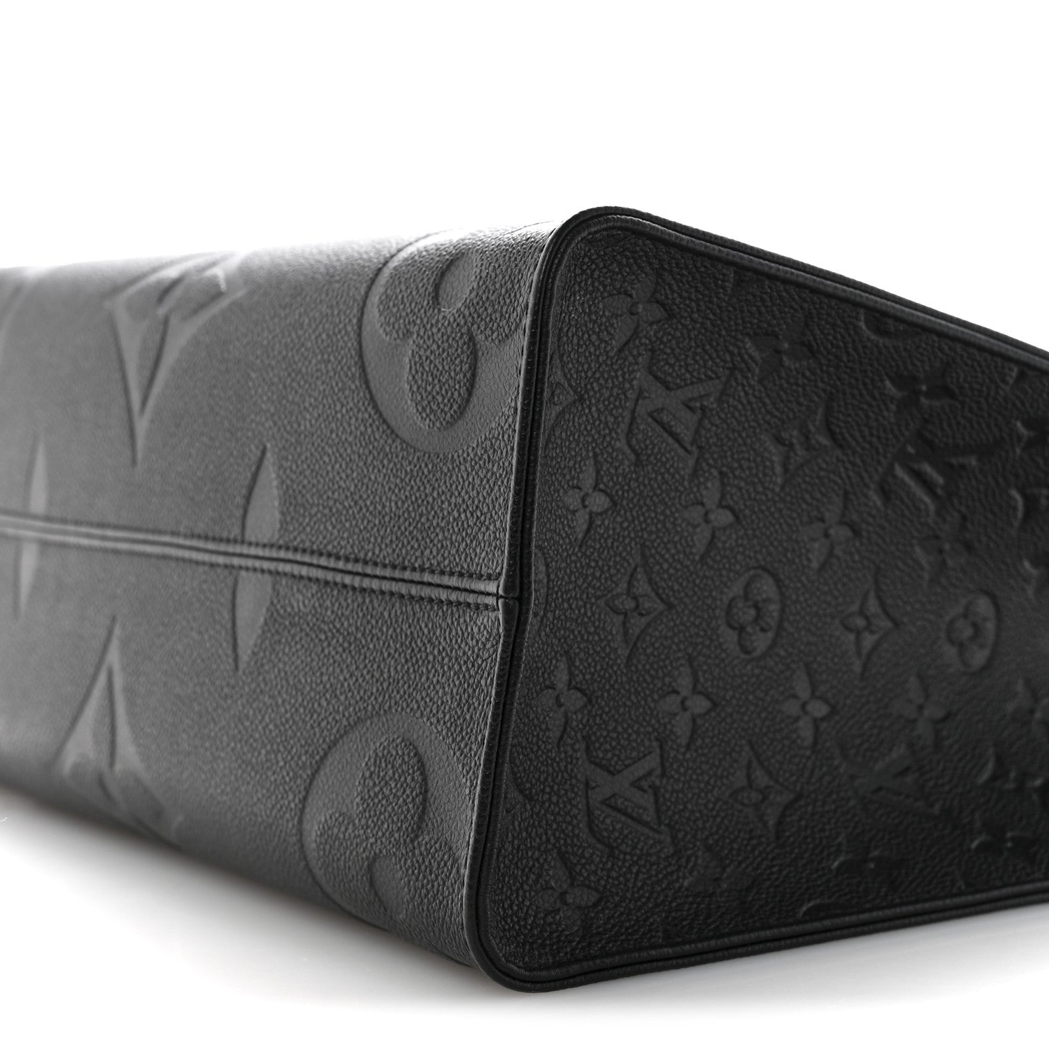 Empreinte Monogram Giant Onthego MM Black