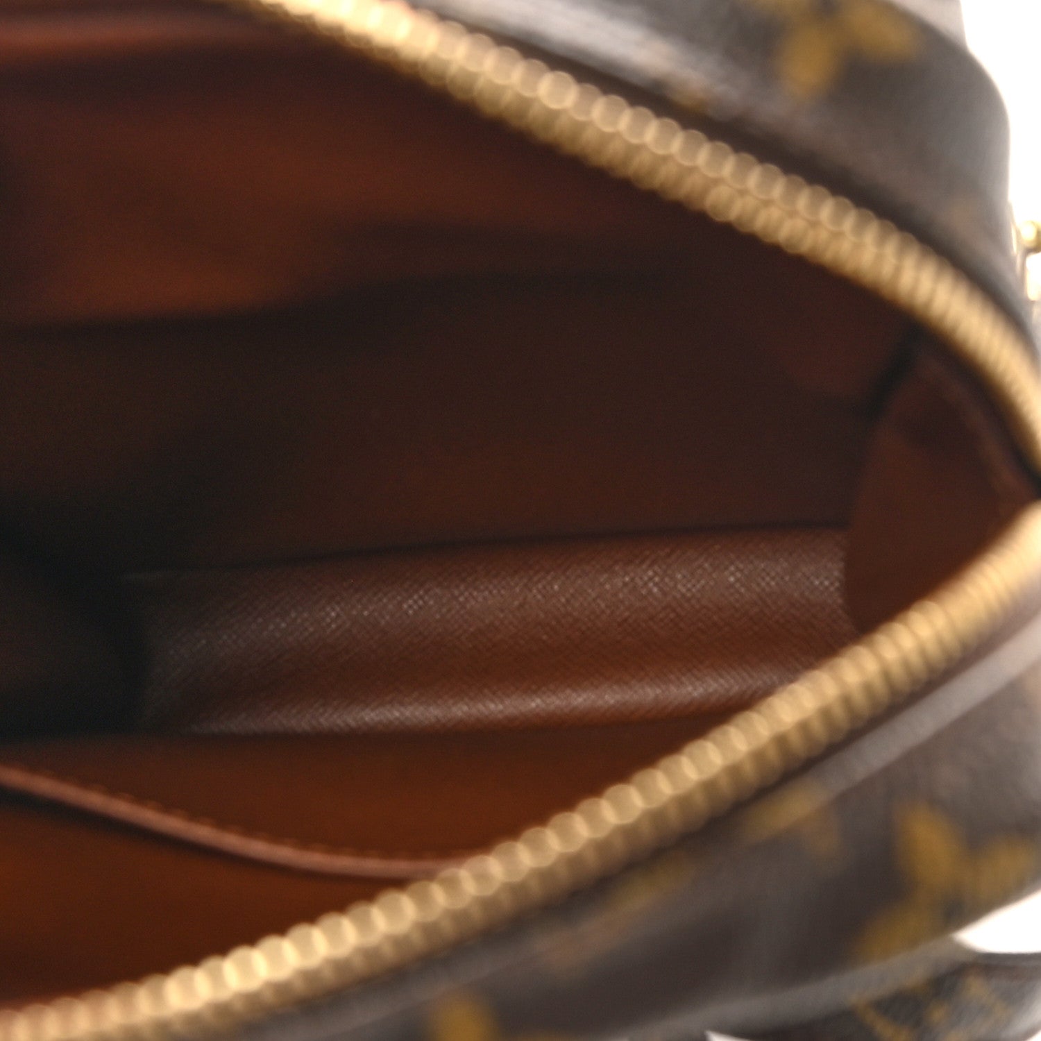 Monogram Amazone