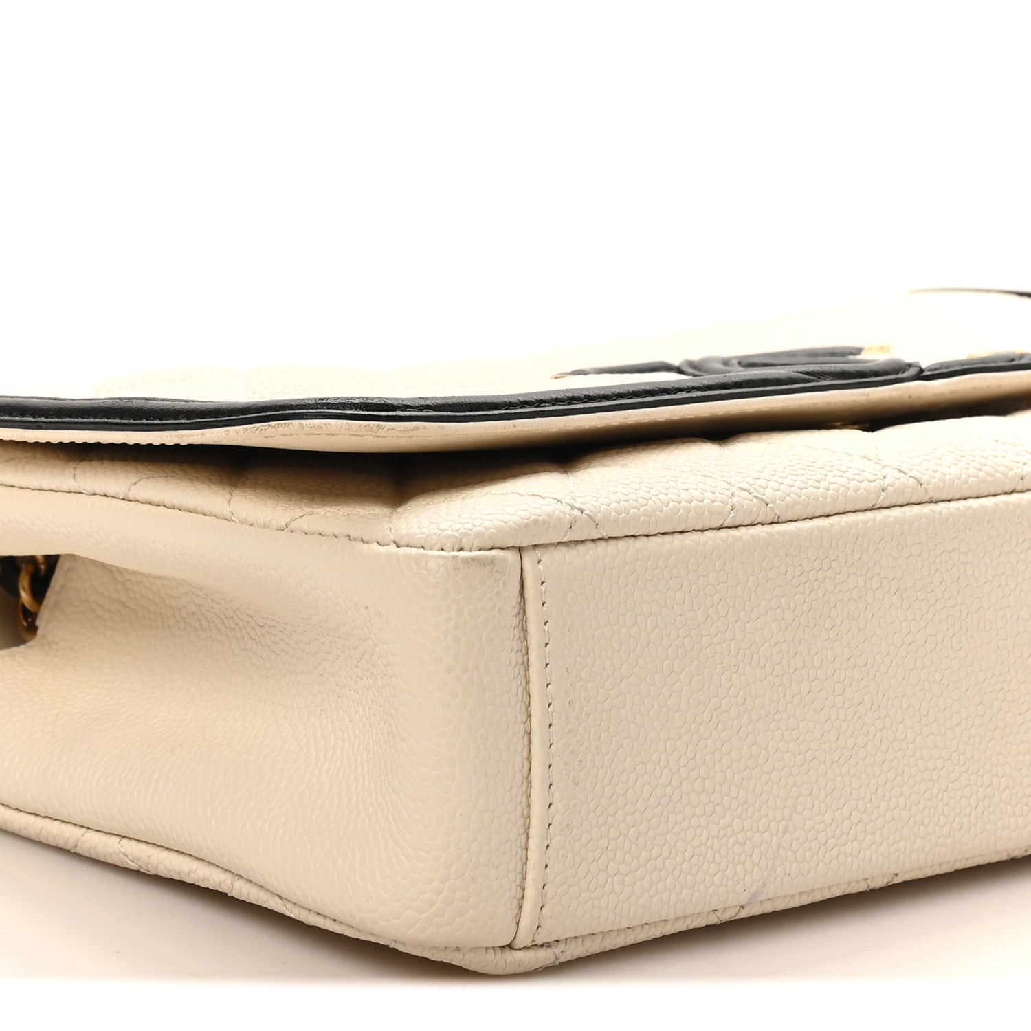 Caviar Quilted Medium CC Filigree Flap Light Beige Black
