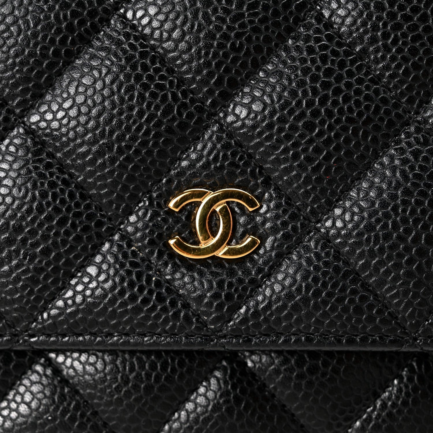 Caviar Quilted Wallet on Chain WOC Black