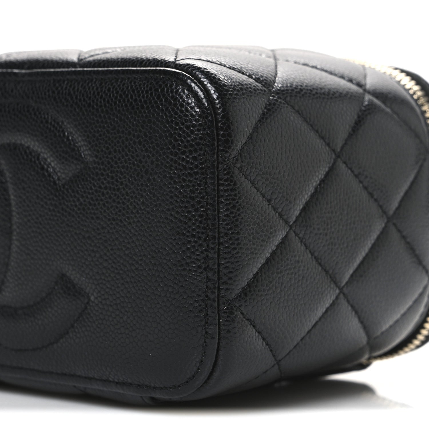 Caviar Quilted Small Vanity Case With Chain Black