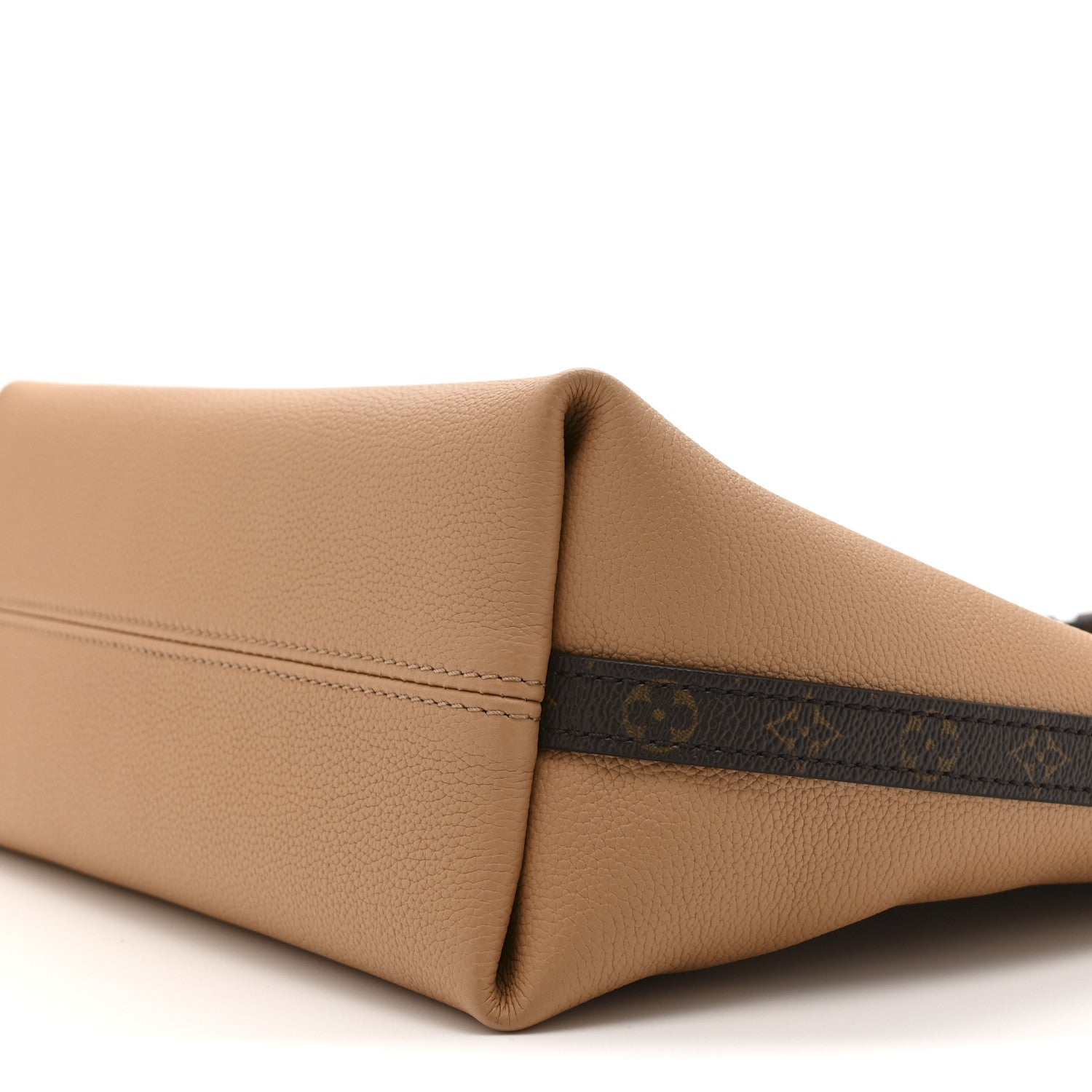 Calfskin Multipass Arizona Beige