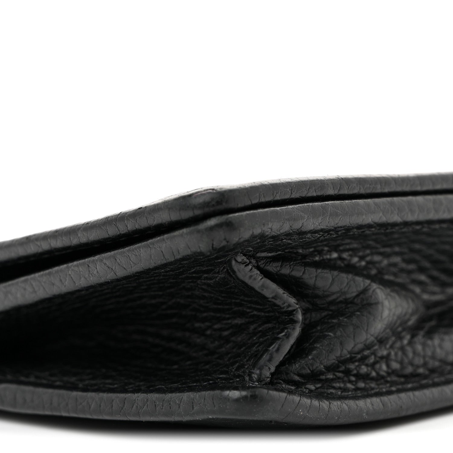 Pebbled Calfskin Soho Wallet On Chain Black