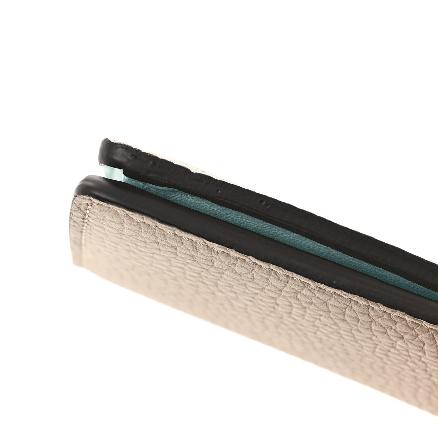 Taurillon LV Vertical Capucines Wallet Galet Aquamarine