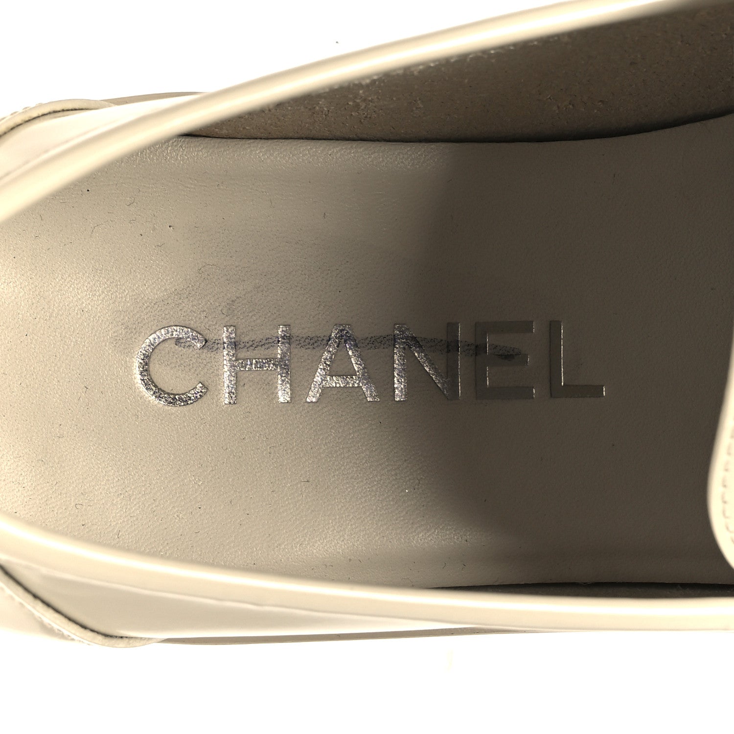 Shiny Calfskin Logo Loafers 38.5 Beige