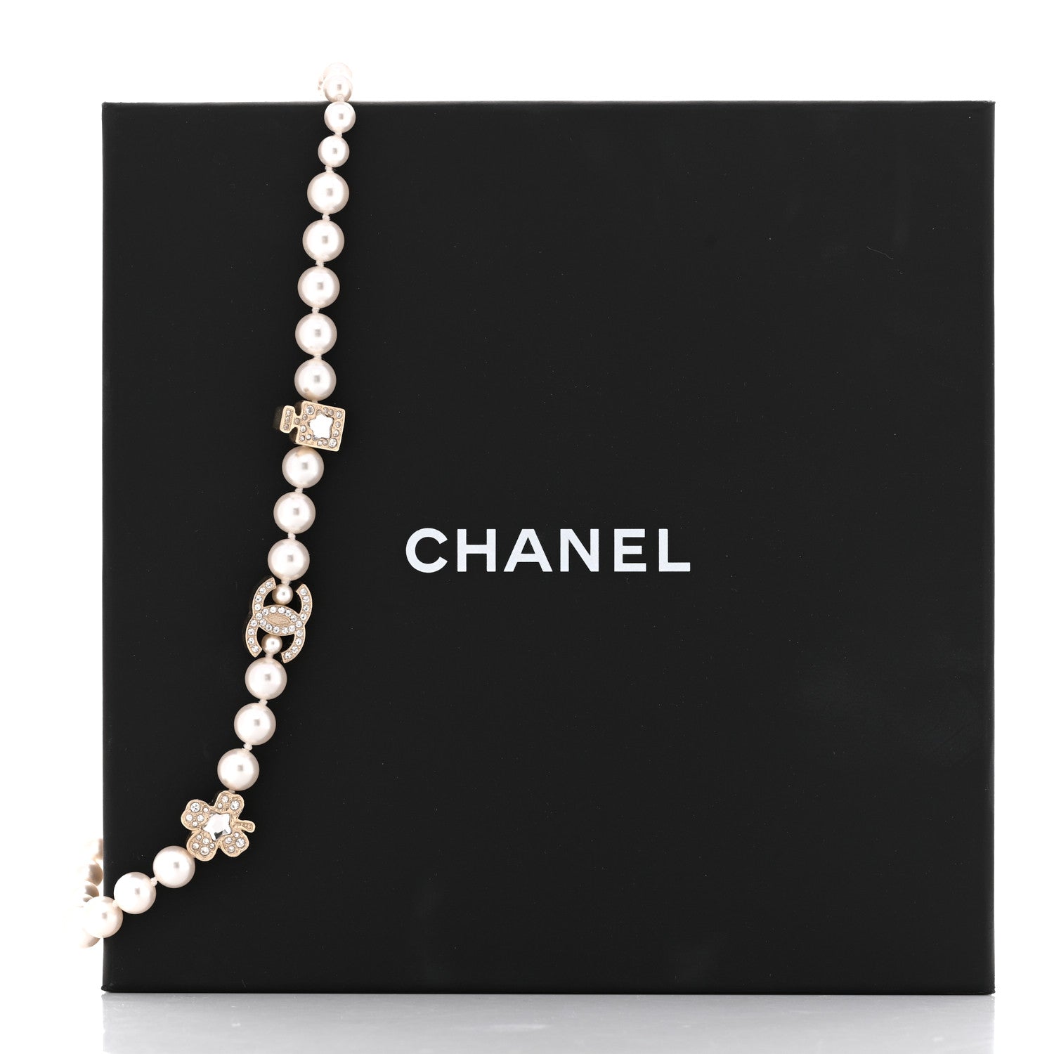 Pearl Crystal CC Short Charm Necklace Gold