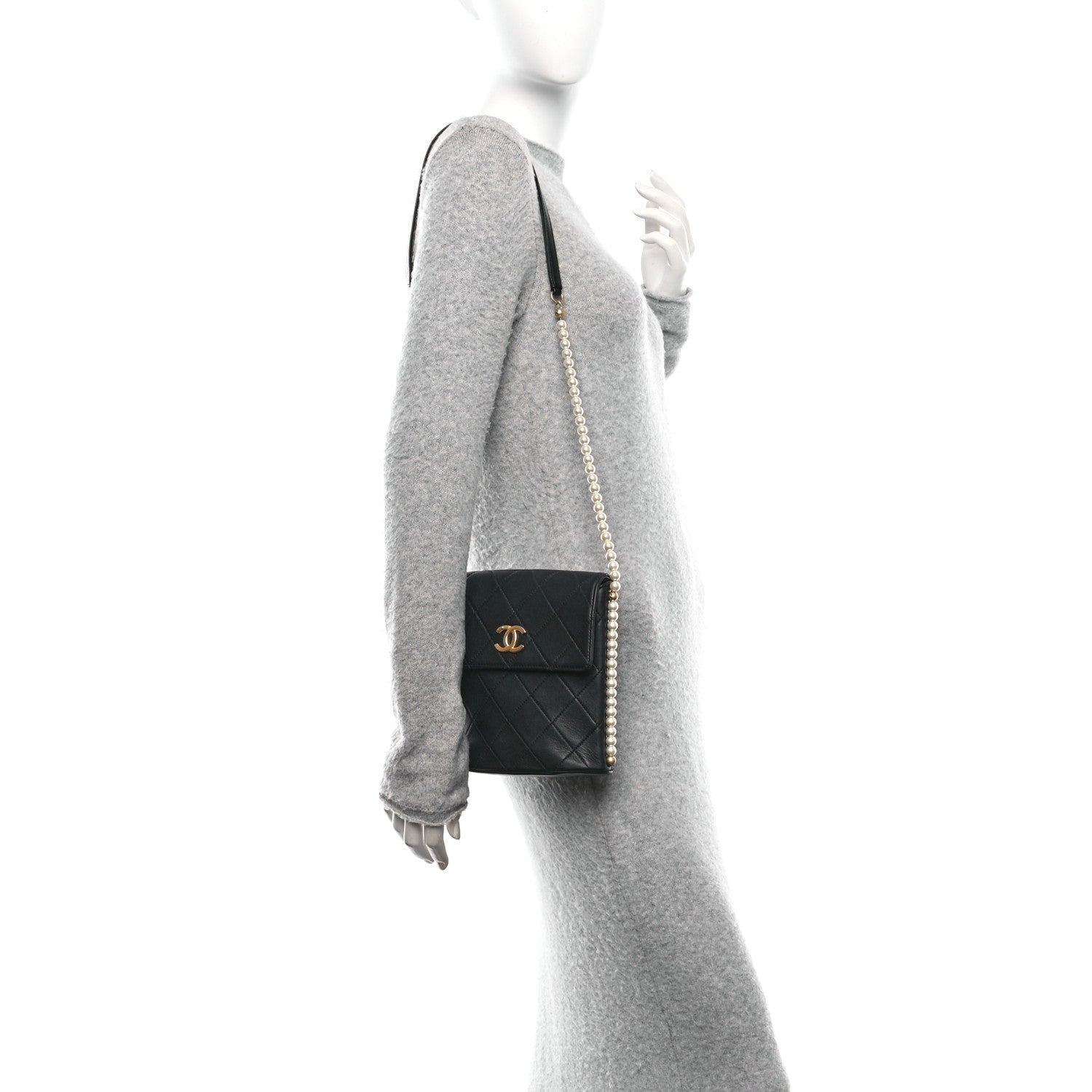 Calfskin Quilted Pearl Small About Pearls Hobo Bag Black