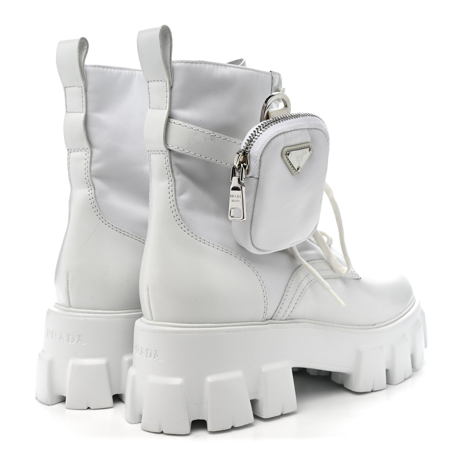 Spazzolato Rois Re-Nylon Metal Triangle Logo Monolith Pouch Pocket 55mm Boots 40.5 White