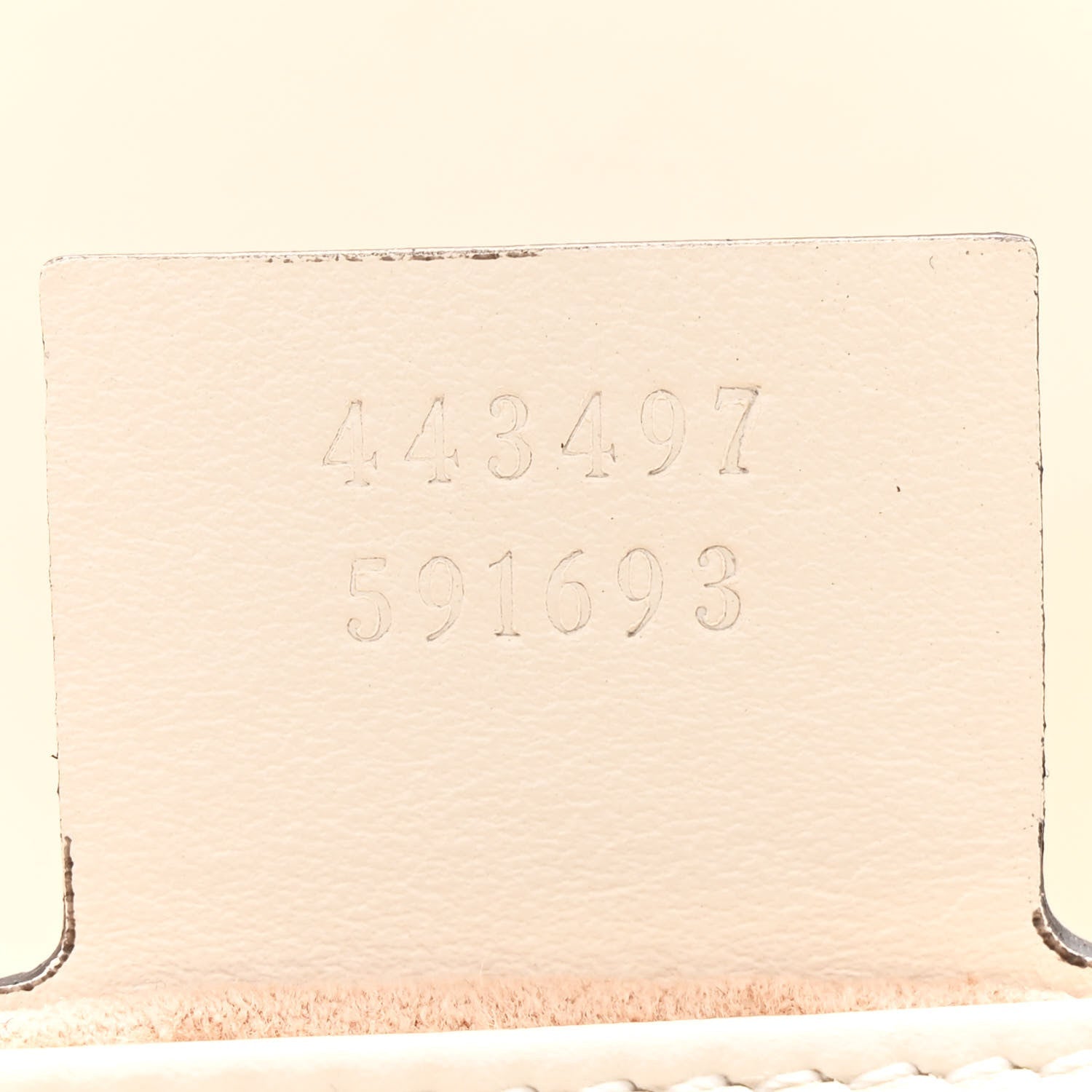 Calfskin Matelasse Small GG Marmont Shoulder Bag White
