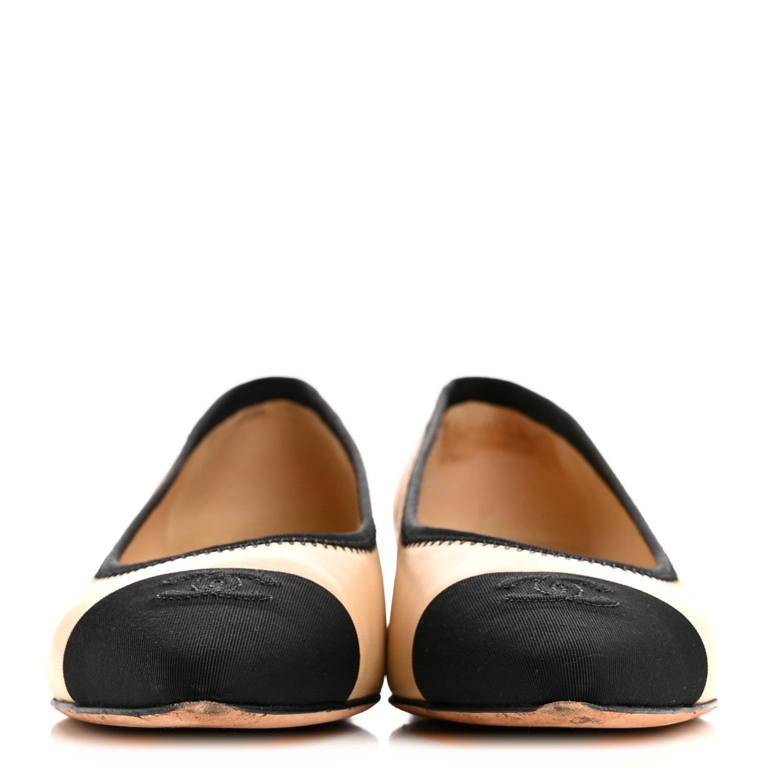 Lambskin Grossgrain Cap Toe Chain CC Flats 39 Beige Black