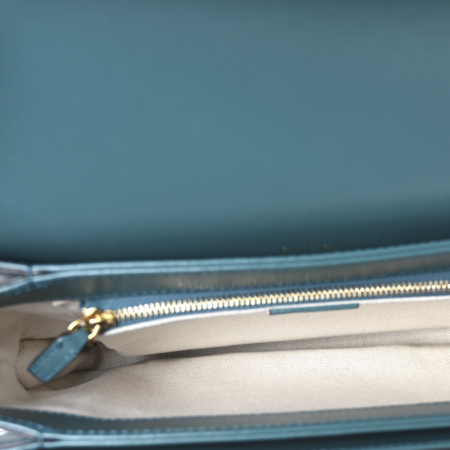 Azalea Calfskin Horsebit 1955 Shoulder Bag Imperial Blue Pavone