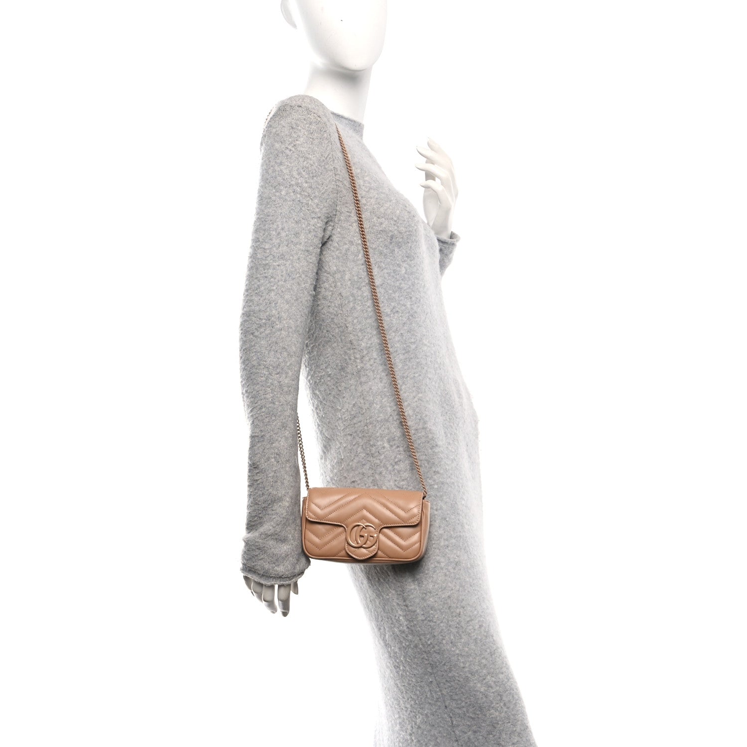 Calfskin Matelasse Monochrome Super Mini GG Marmont Shoulder Bag Camelia