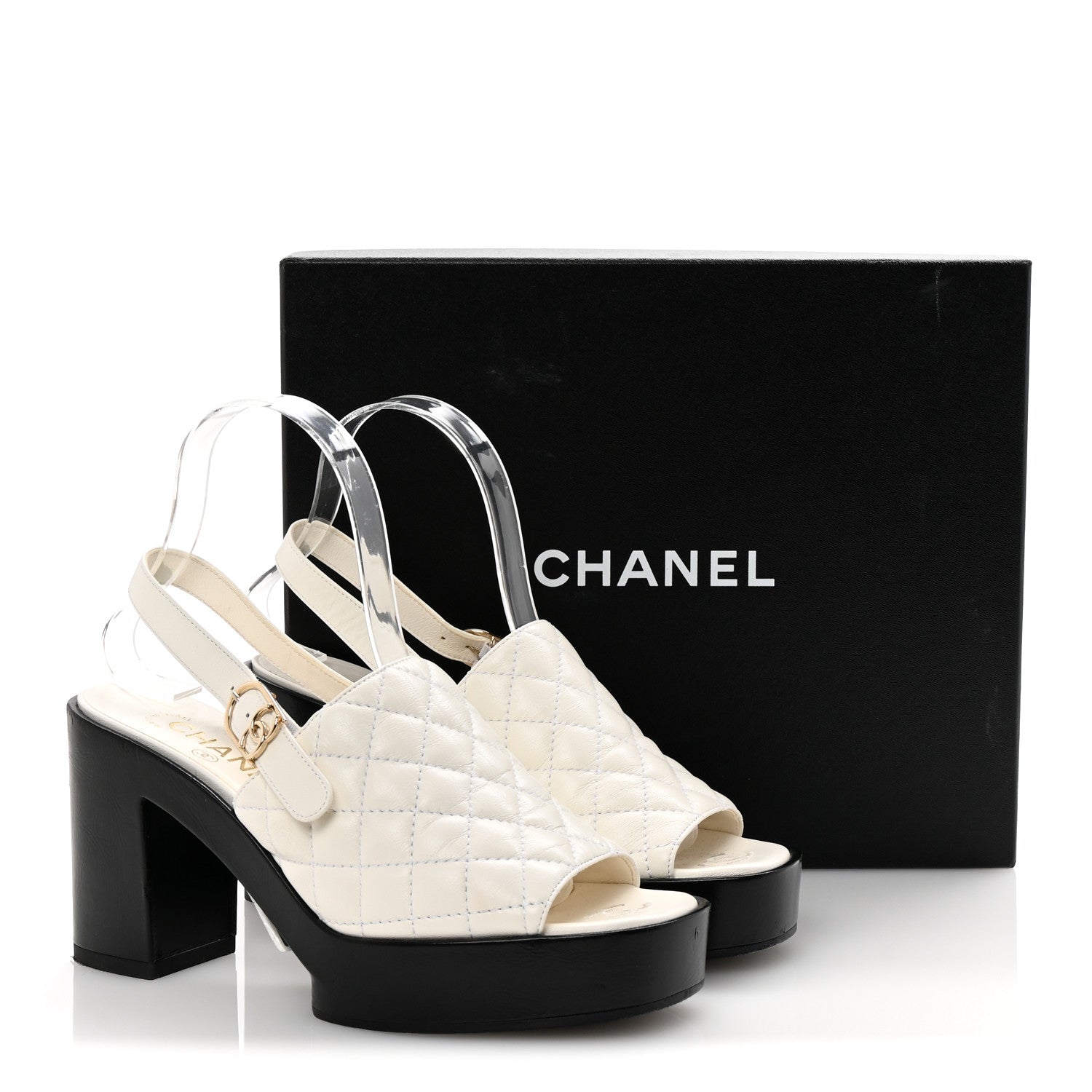 Lambskin Quilted Peep Toe Wedge Sandals 38 White