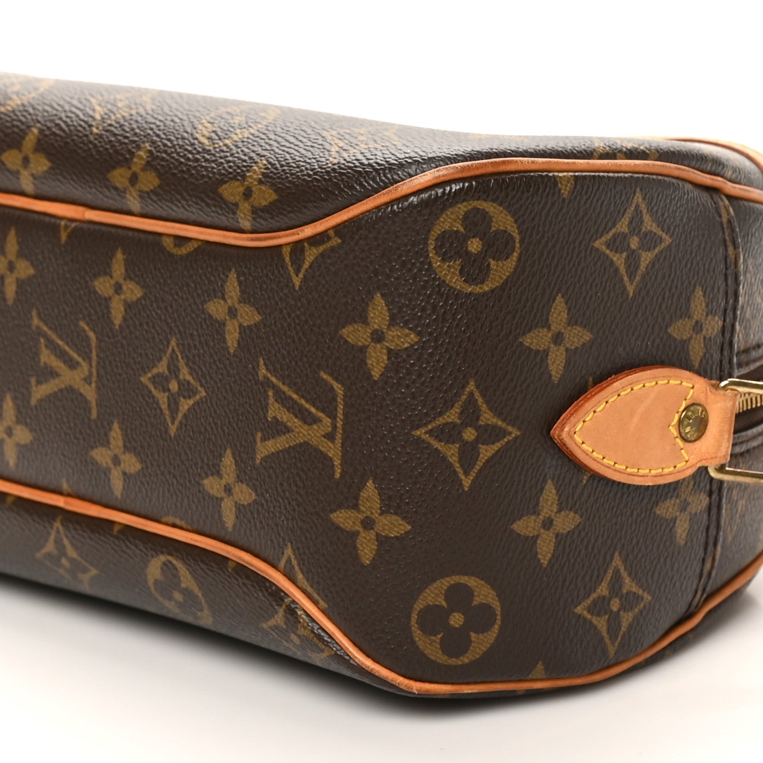 Monogram Blois