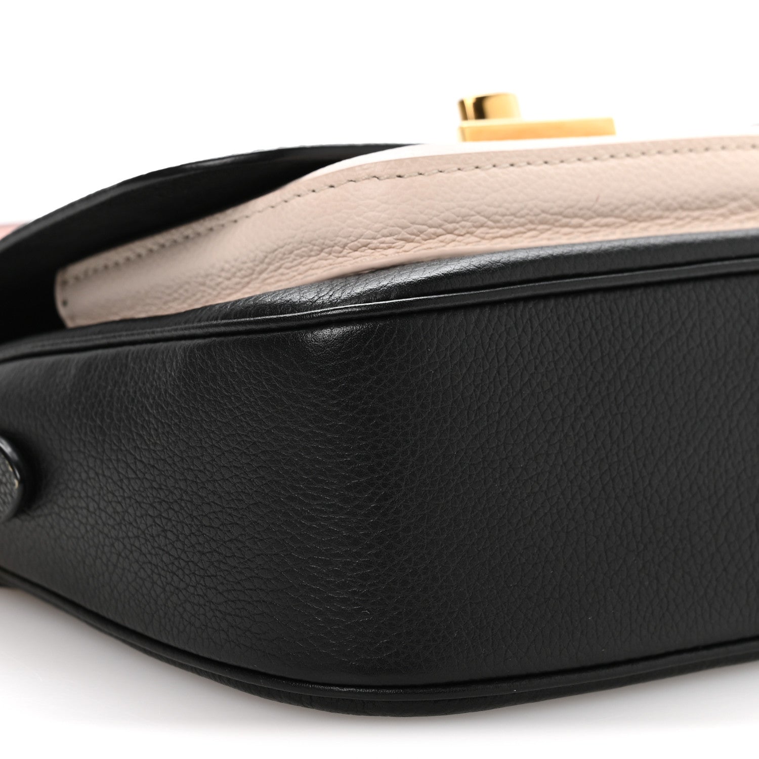 Grained Calfskin Lockme Tender Black