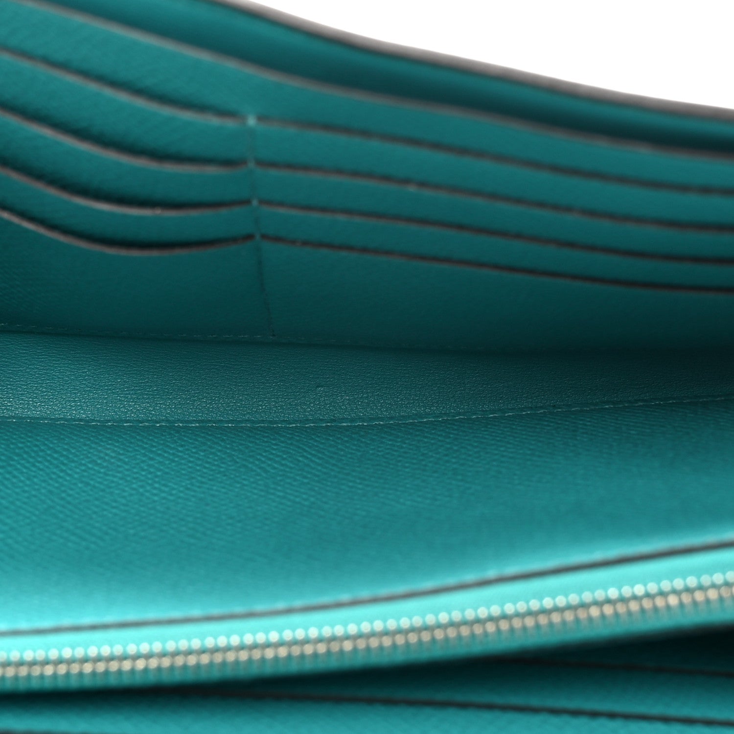 Epsom Enamel Constance Long Wallet Bleu Paon