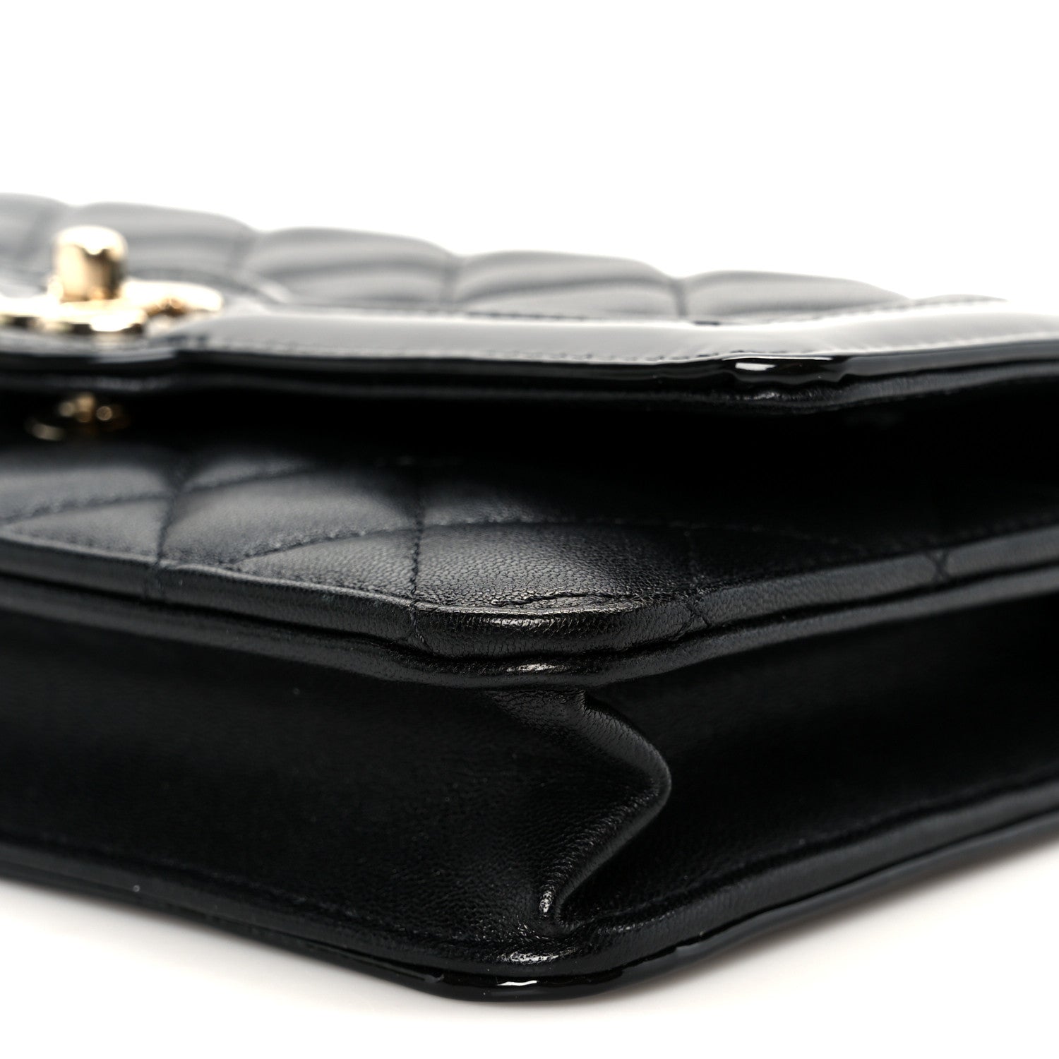 Lambskin Patent Calfskin Quilted Hold The Line CC Wallet On Chain WOC Black