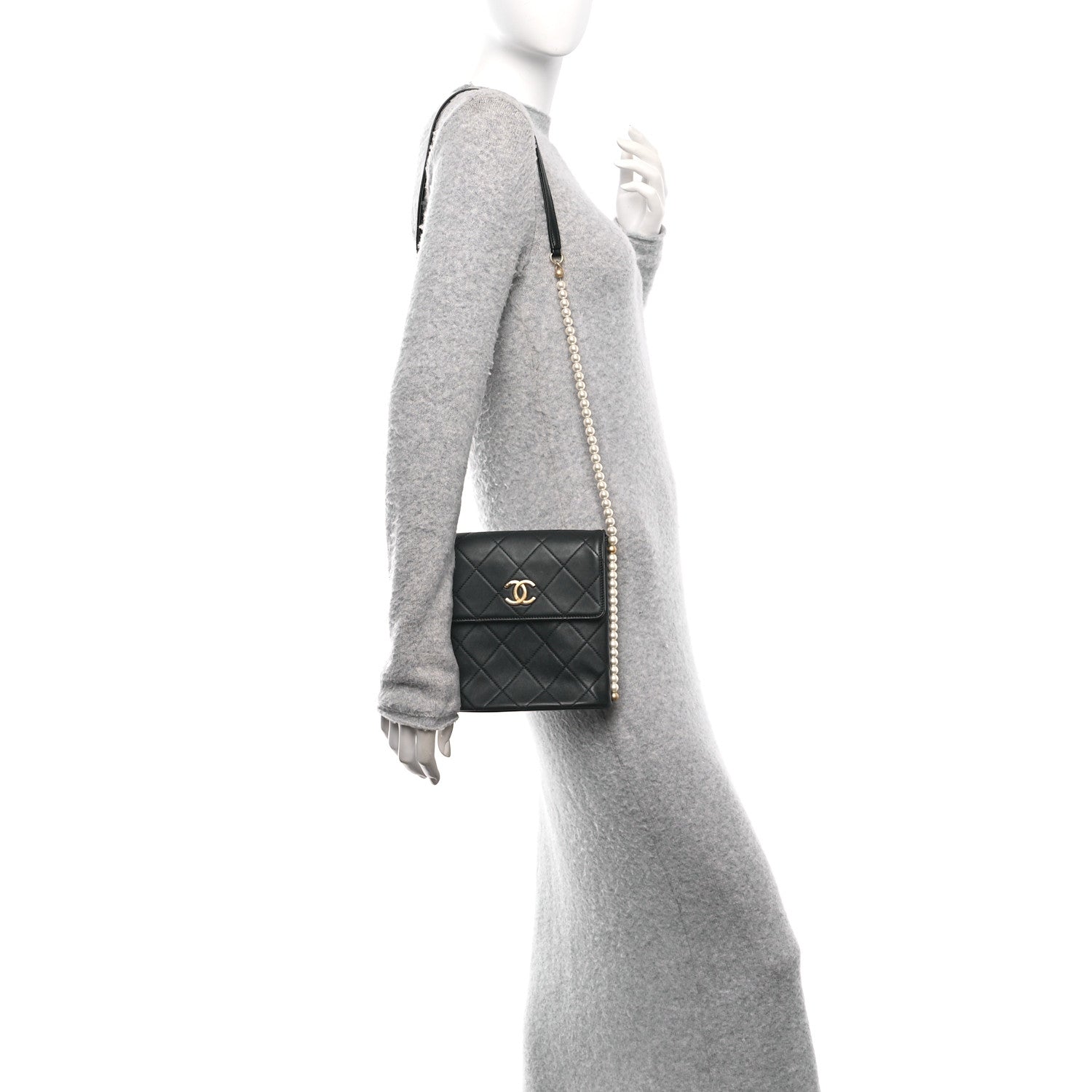 Calfskin Quilted Pearl Small About Pearls Hobo Bag Black