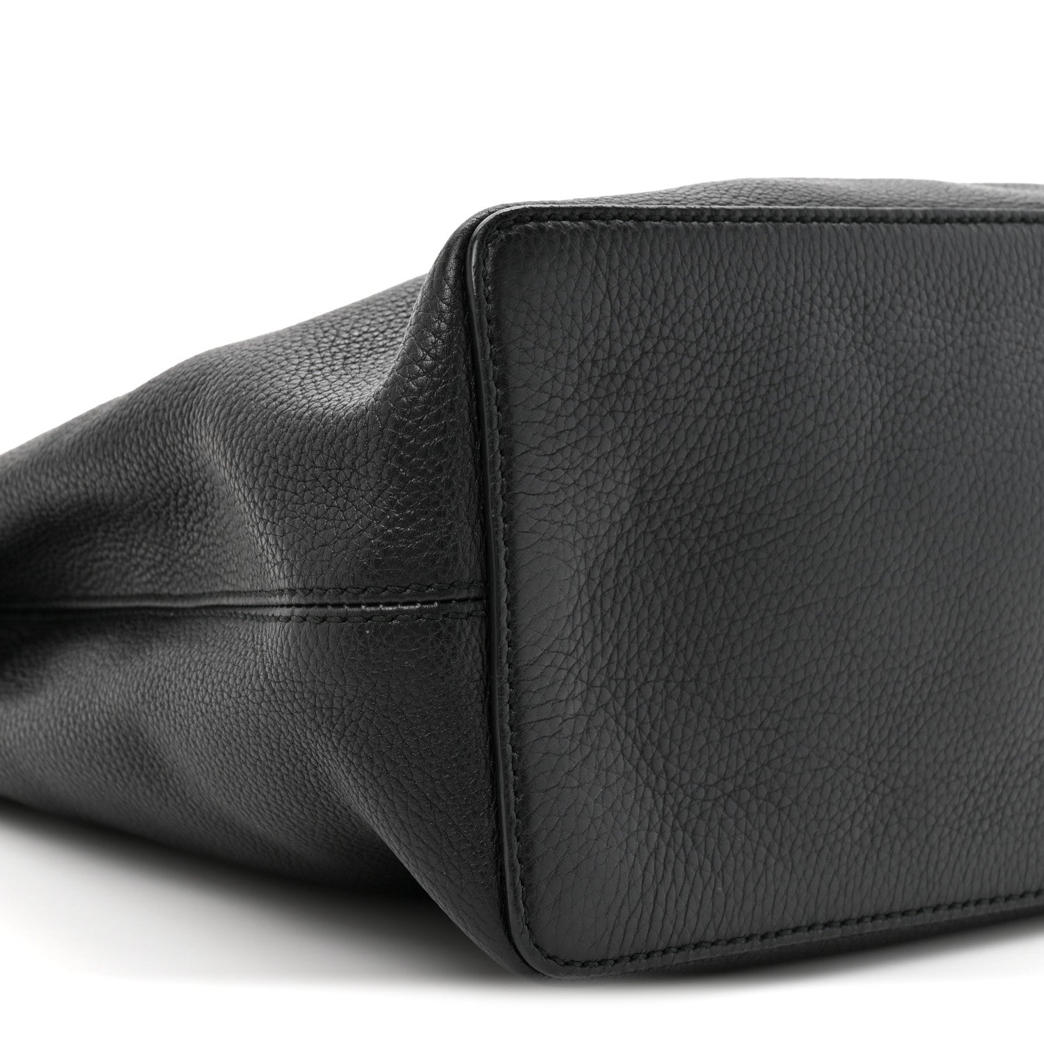 Pebbled Calfskin Large Soho Hobo Black