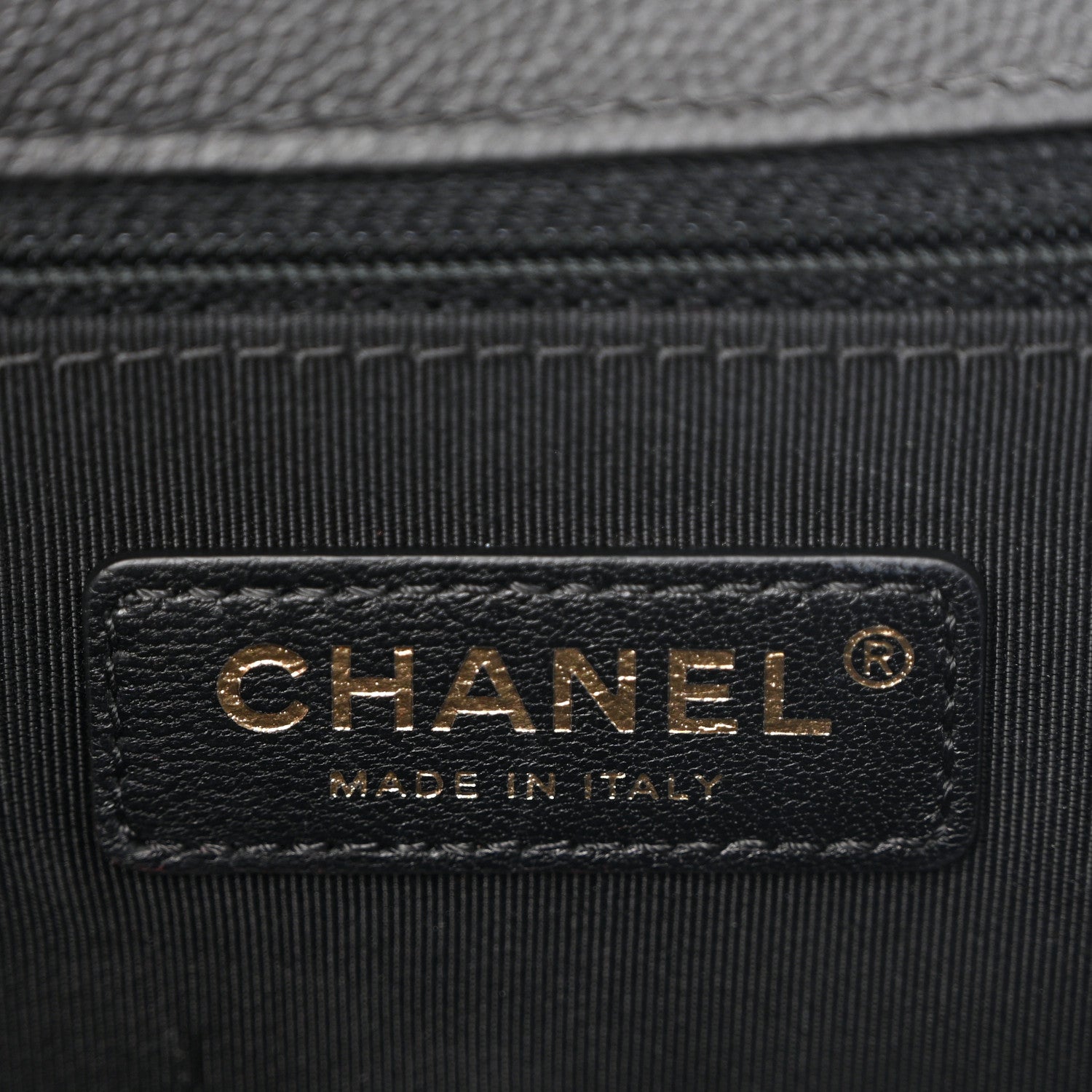 Caviar Quilted New Medium Boy Flap Black