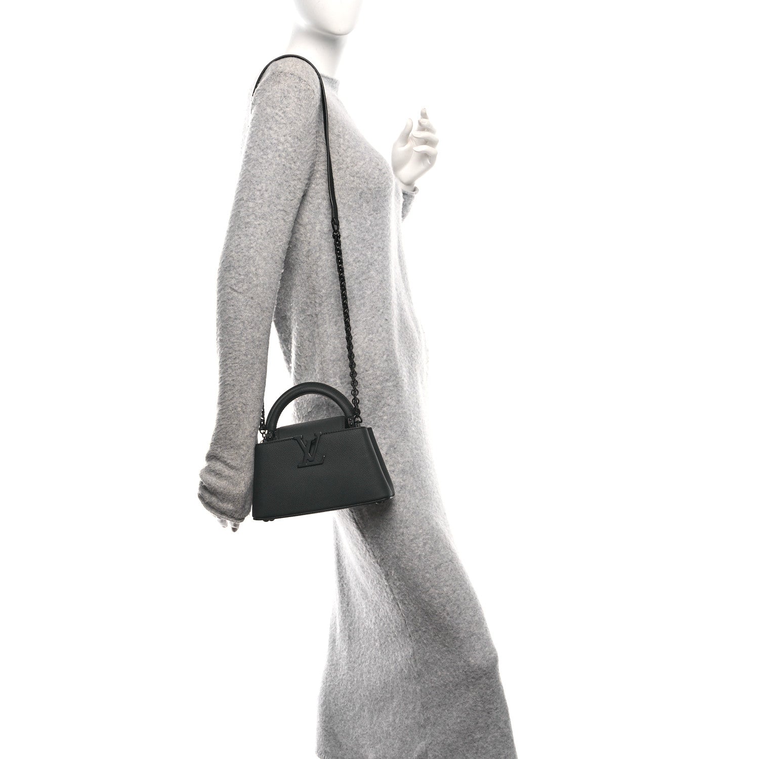 Matte Taurillon Capucines East West Mini All Black