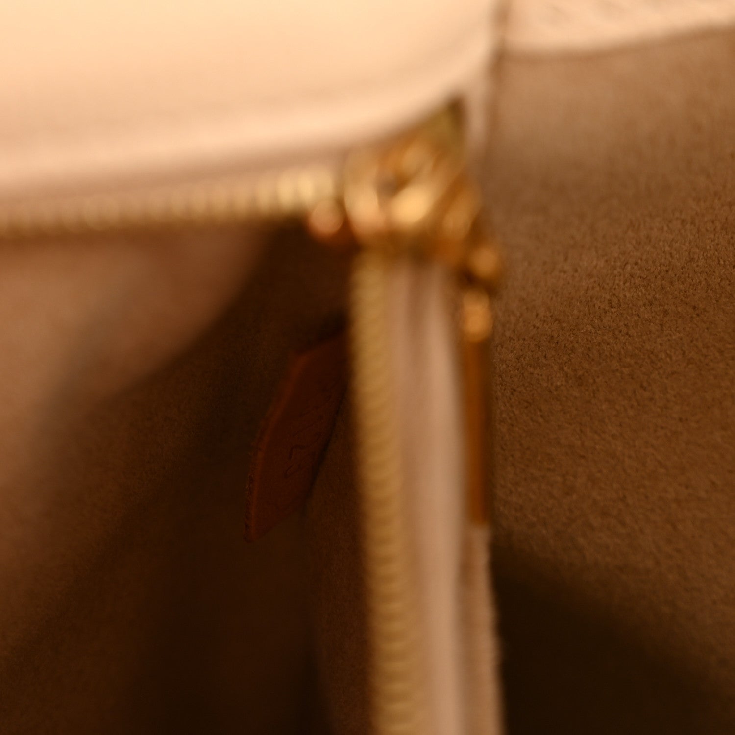 Calfskin Monogram Tufting On My Side Galet