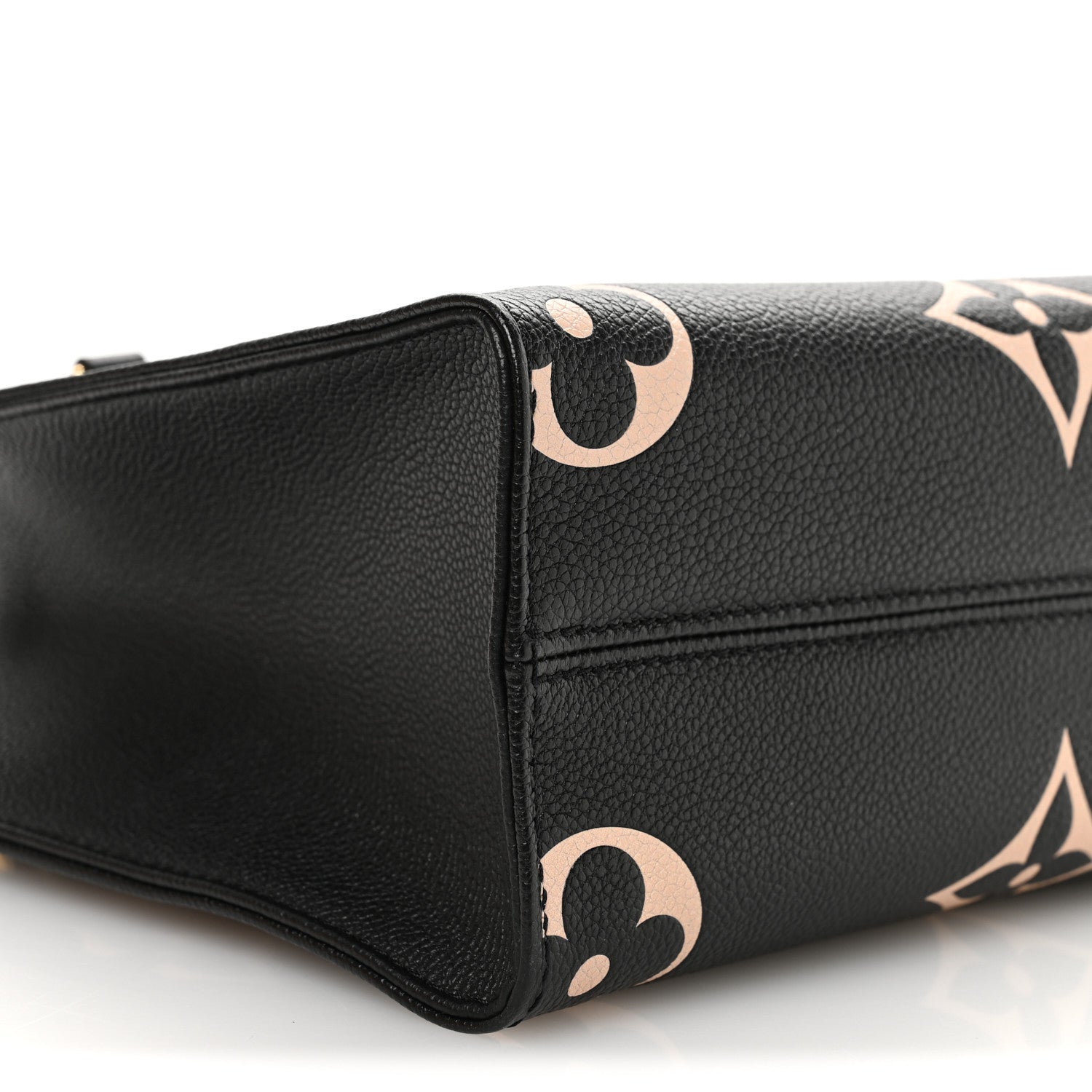 Empreinte Monogram Giant Onthego PM Black Beige