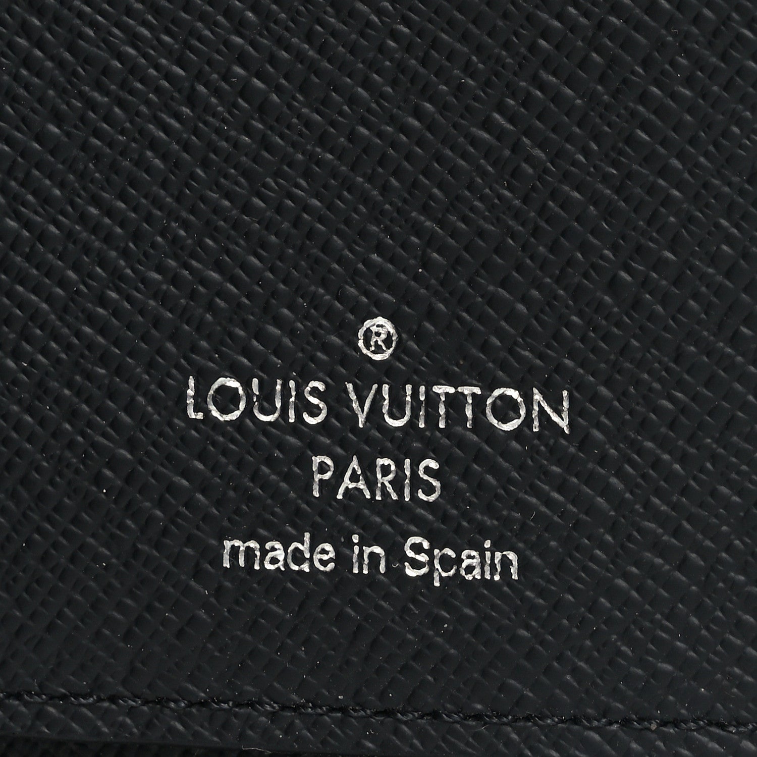Epi Zippy Vertical Wallet Black