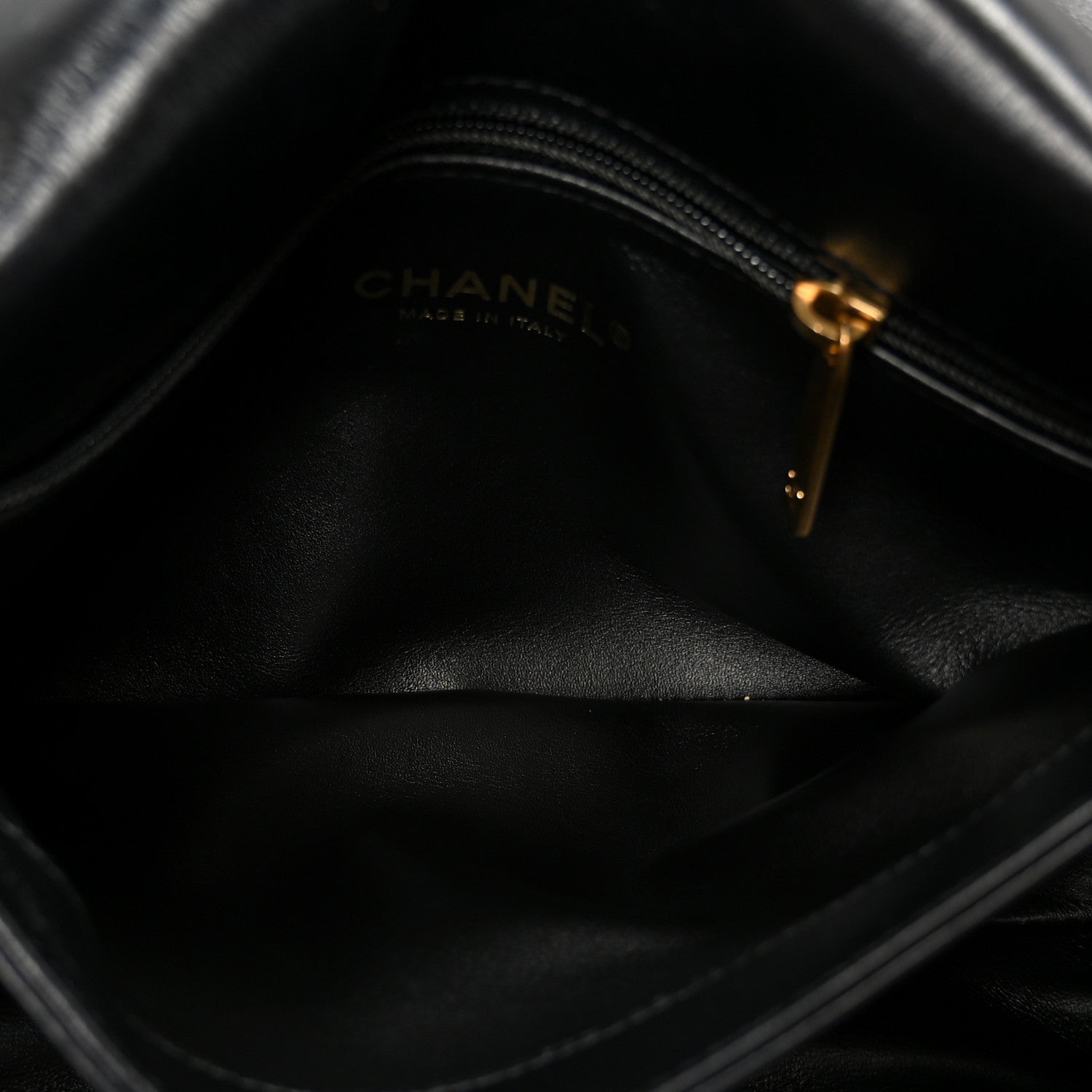 Lambskin Quilted Medium Color Match Flap Black