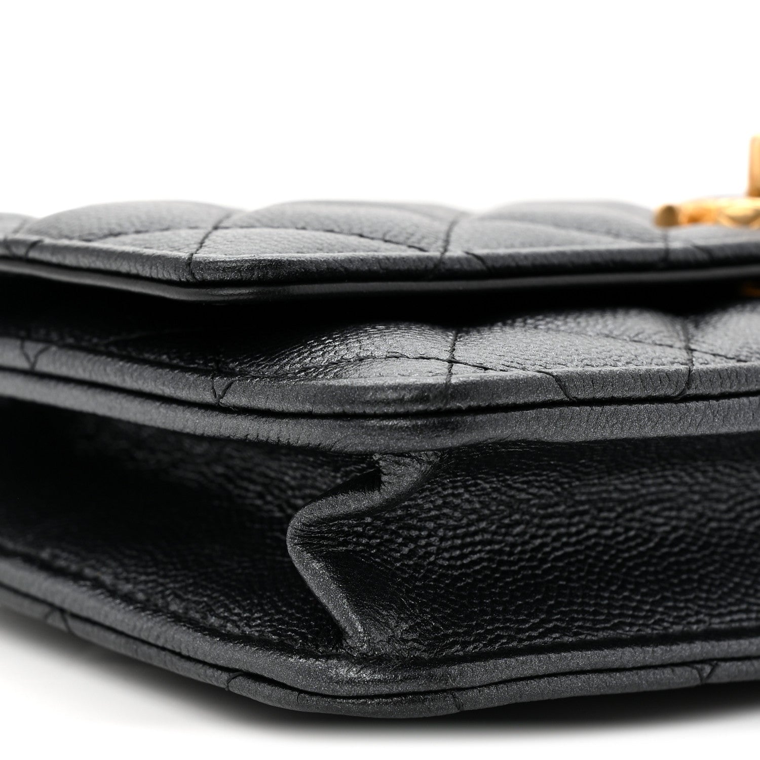 Caviar Quilted CC Turnlock Wallet On Chain WOC Black