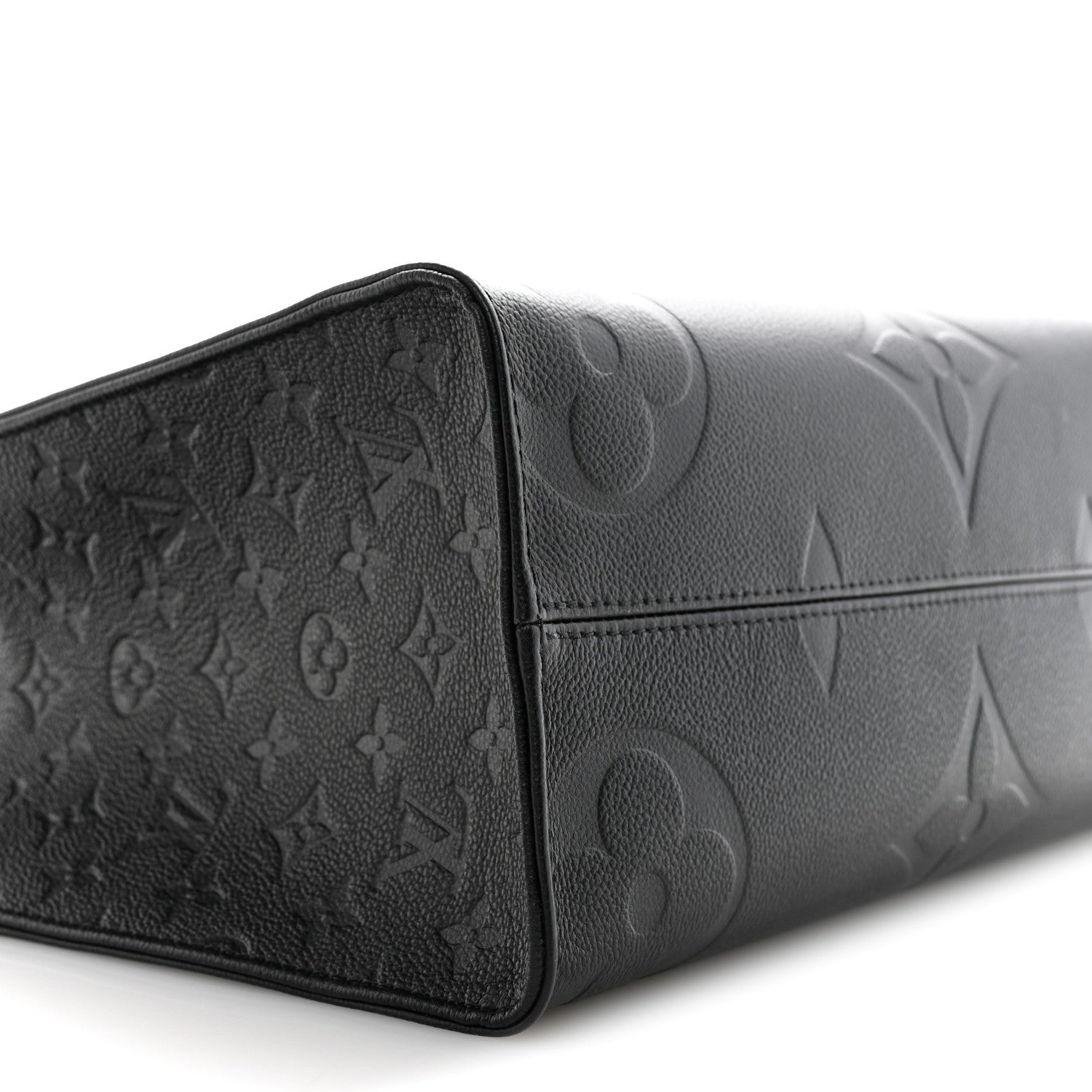 Empreinte Monogram Giant Onthego MM Black
