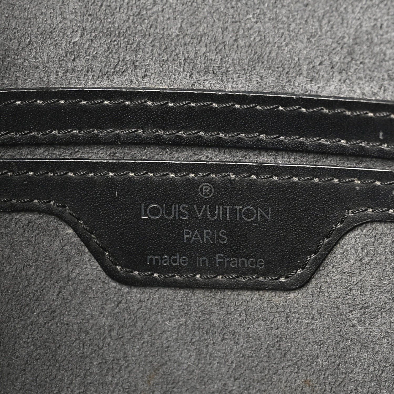 Epi Saint Jacques PM Long Straps Black