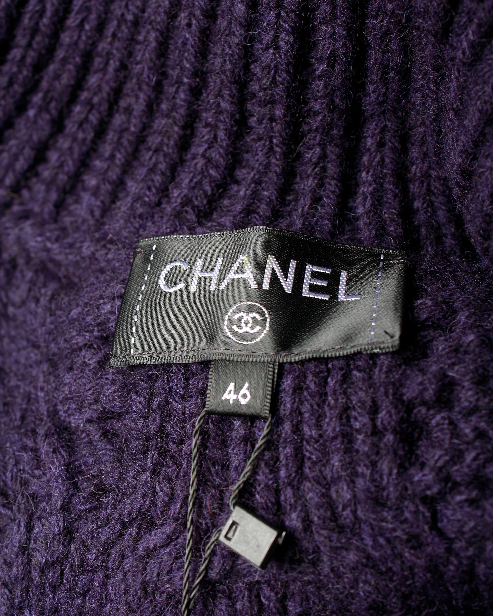 Women's Chanel Cable Knit Pullover in Navy Blue Wool