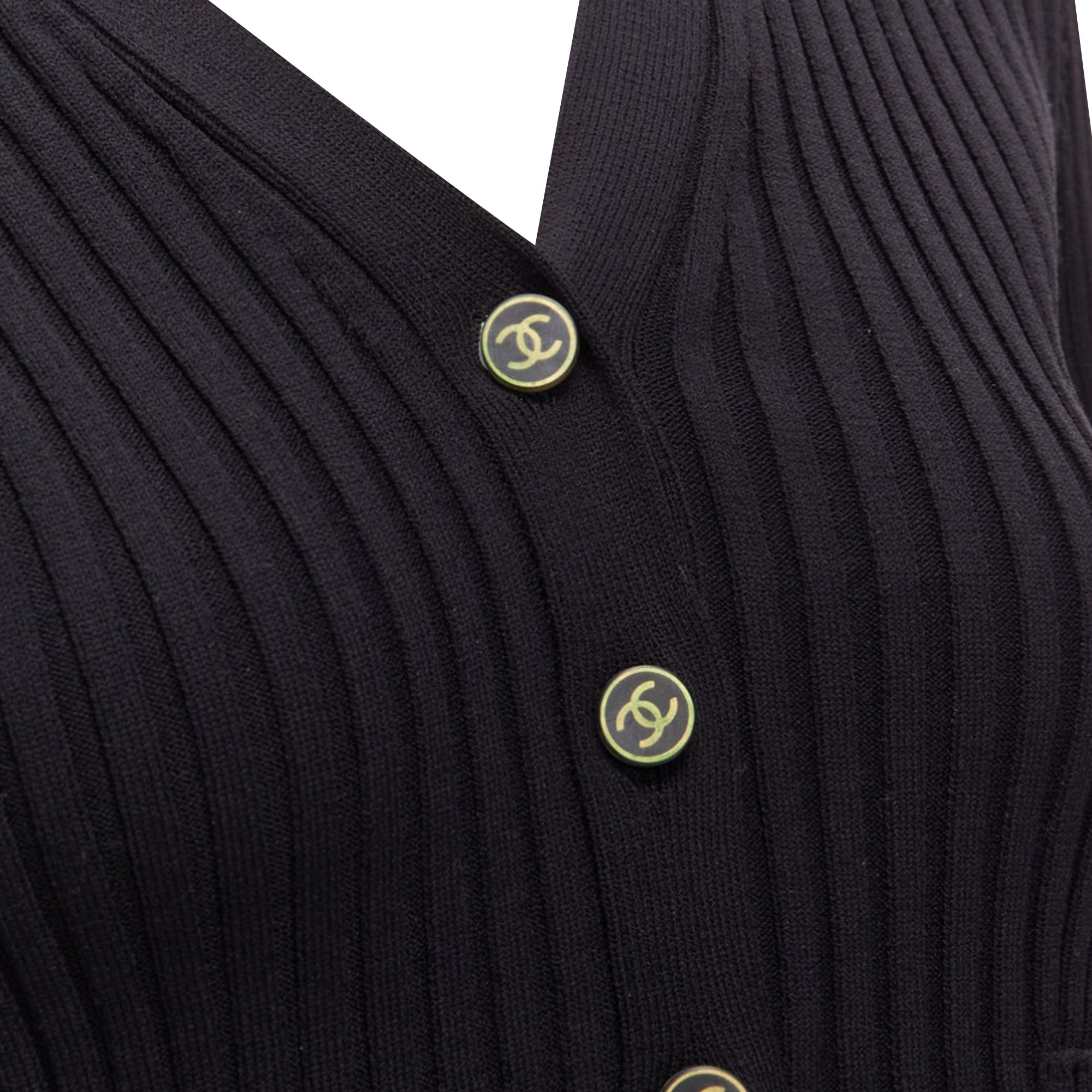 Women's Chanel CC logo button ribbed cropped cardigan