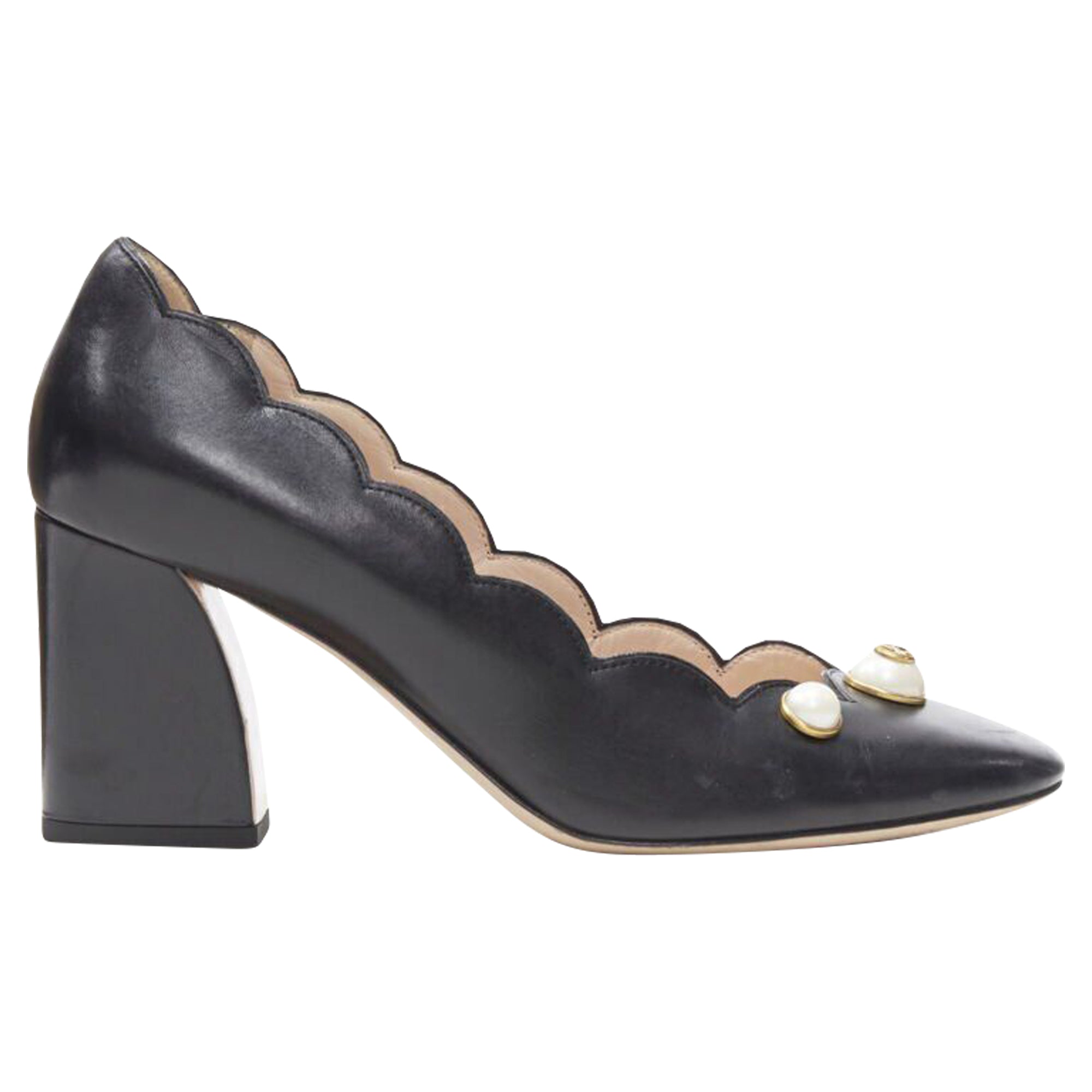 Women's Gucci GG Pearl leather scalloped pump