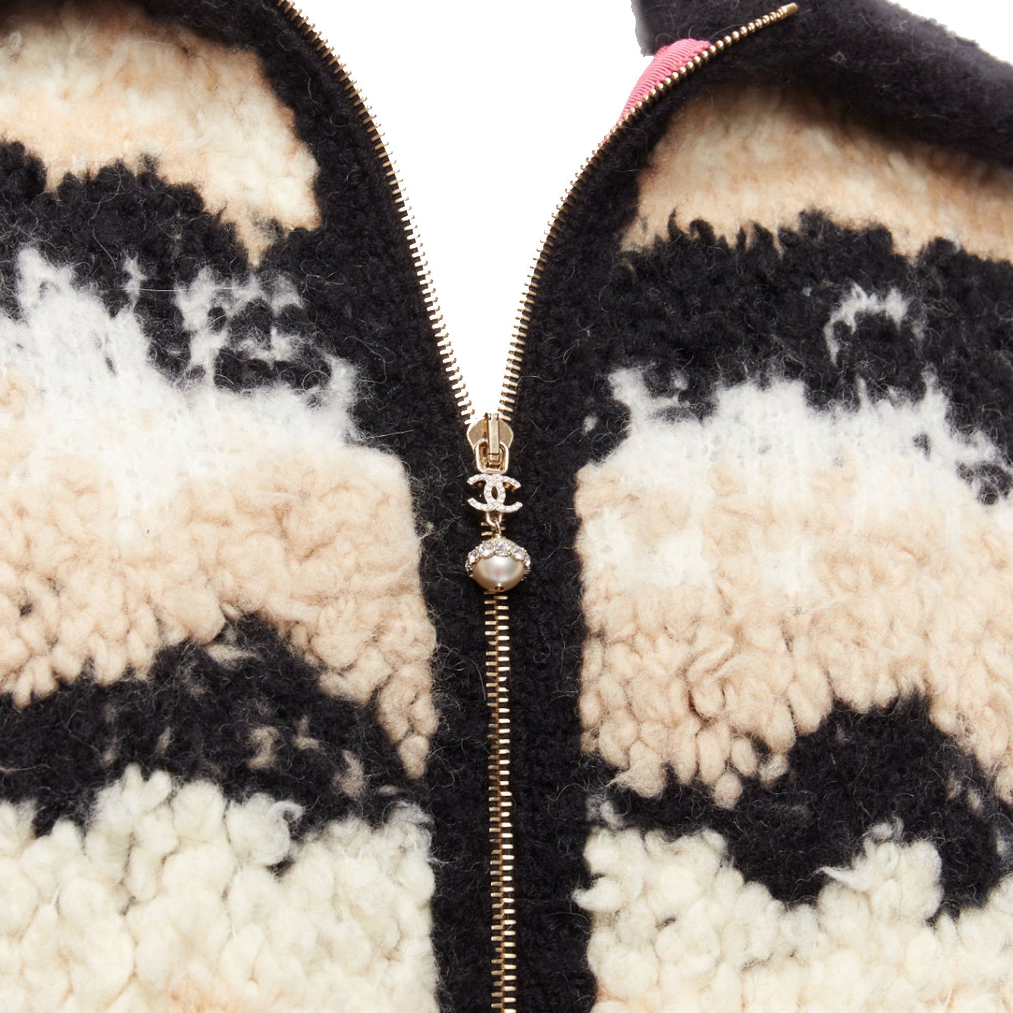 Women's Chanel Coco Neige CC Pearl Zip Wool Cashmere Cropped Bomber