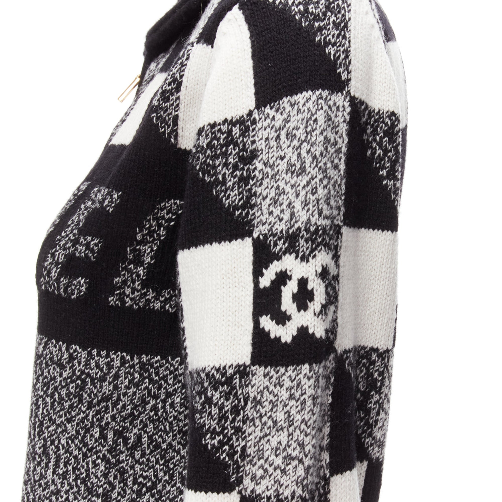 Women's Chanel Cashmere Graphic CC Logo Cardigan