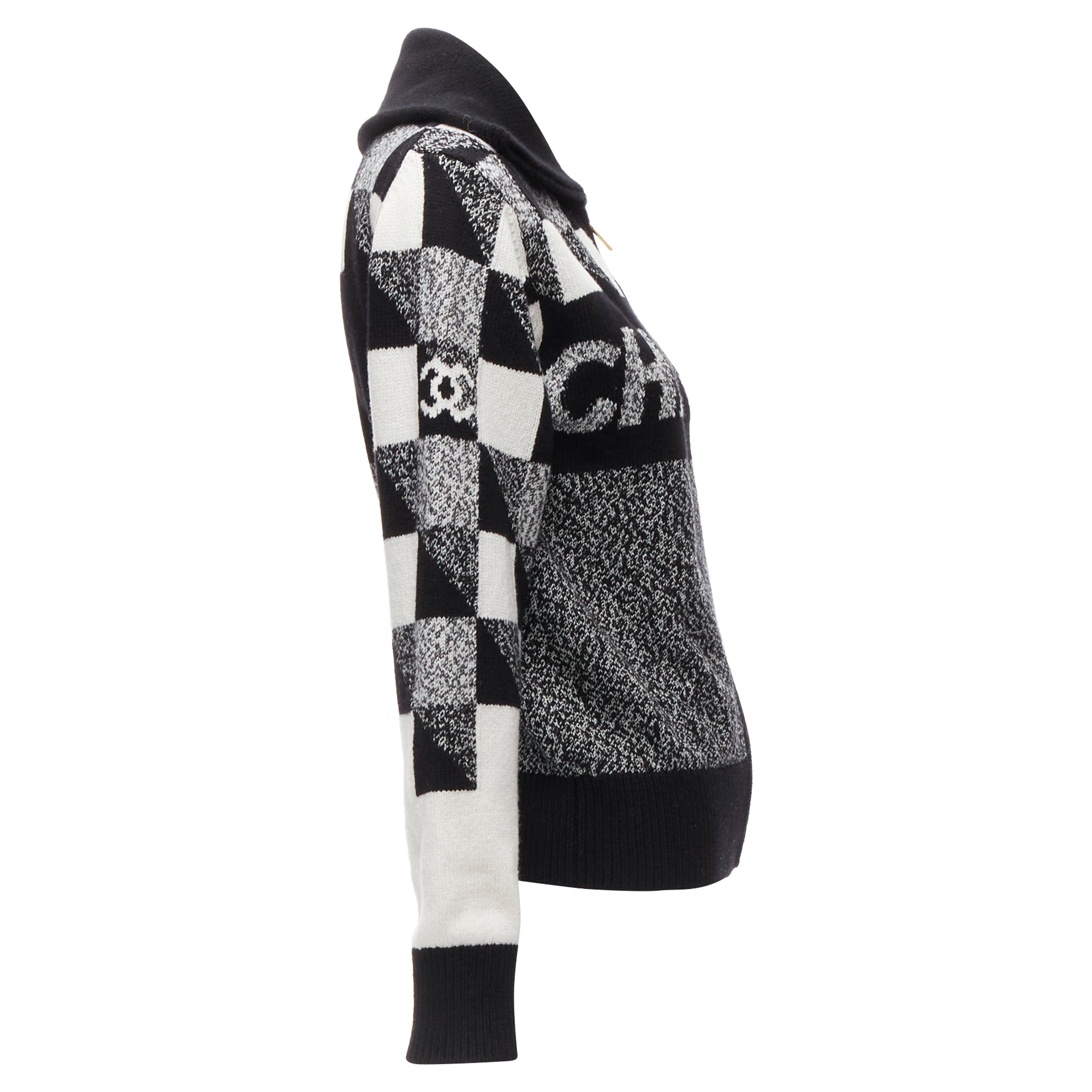 Women's Chanel Cashmere Graphic CC Logo Cardigan