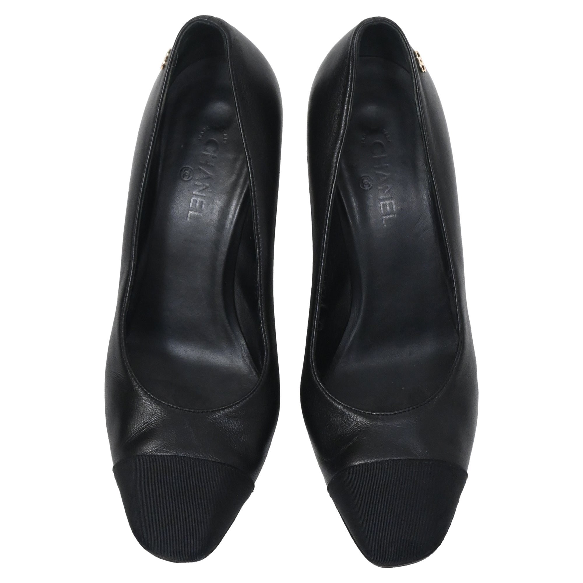 Women's Chanel Interlocking CC Sculptured Heel Pumps in Black Leather