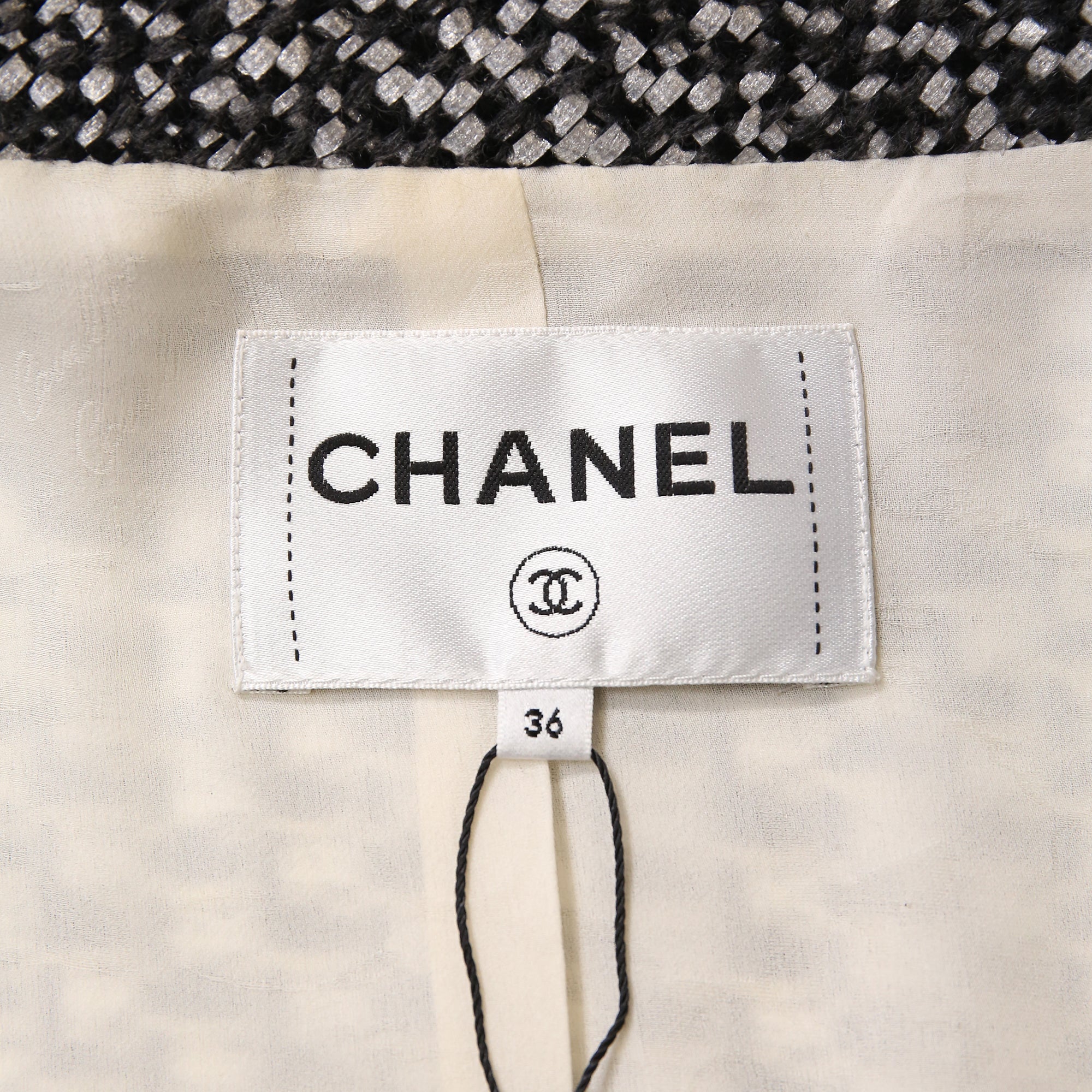 Women's Chanel Polka Dot Zipped Jacket in Black And White Cotton Tweed