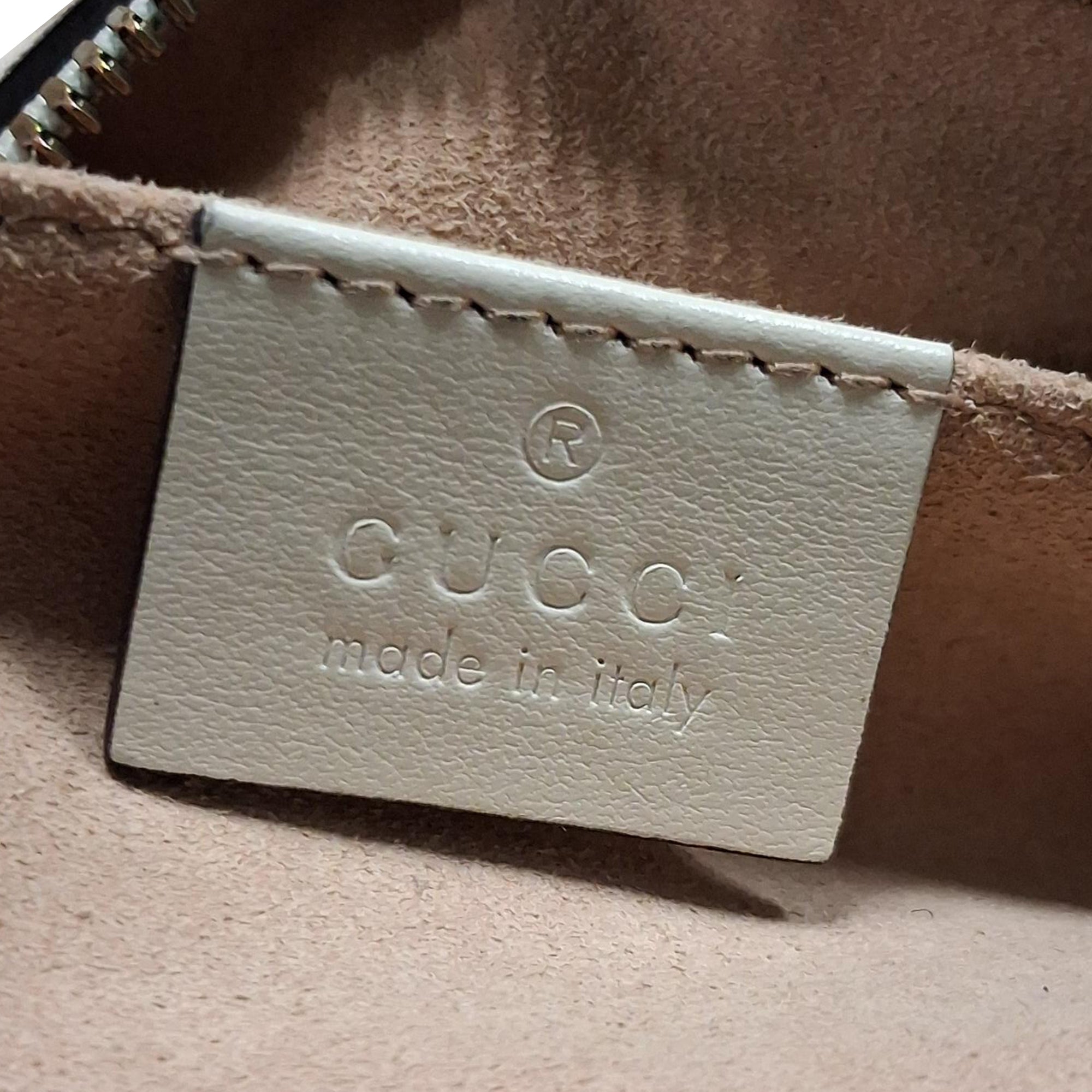 GG Marmont Shoulder Bag Matelasse Leather Small