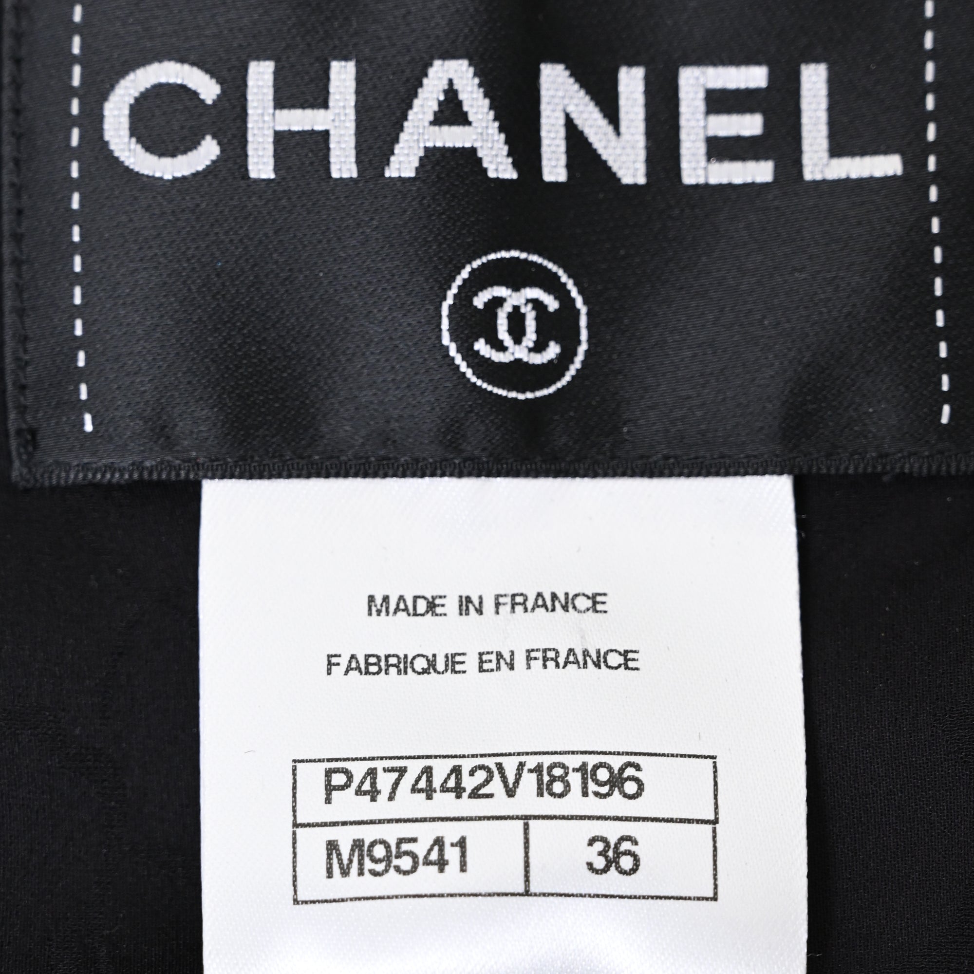 Women's Chanel 14C Tweed Blazer with Pockets in Black Wool