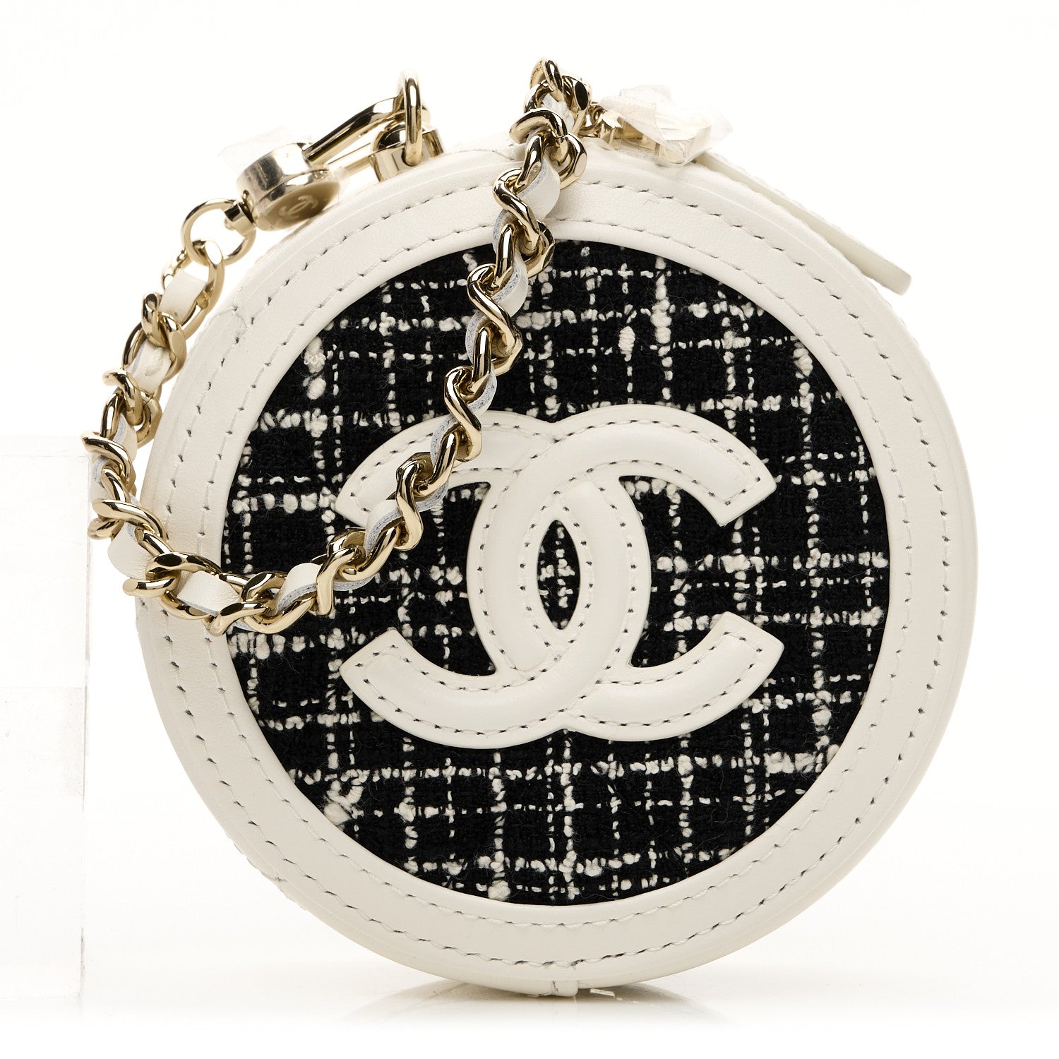 Tweed Quilted Round Filigree Pouch With Chain White Black