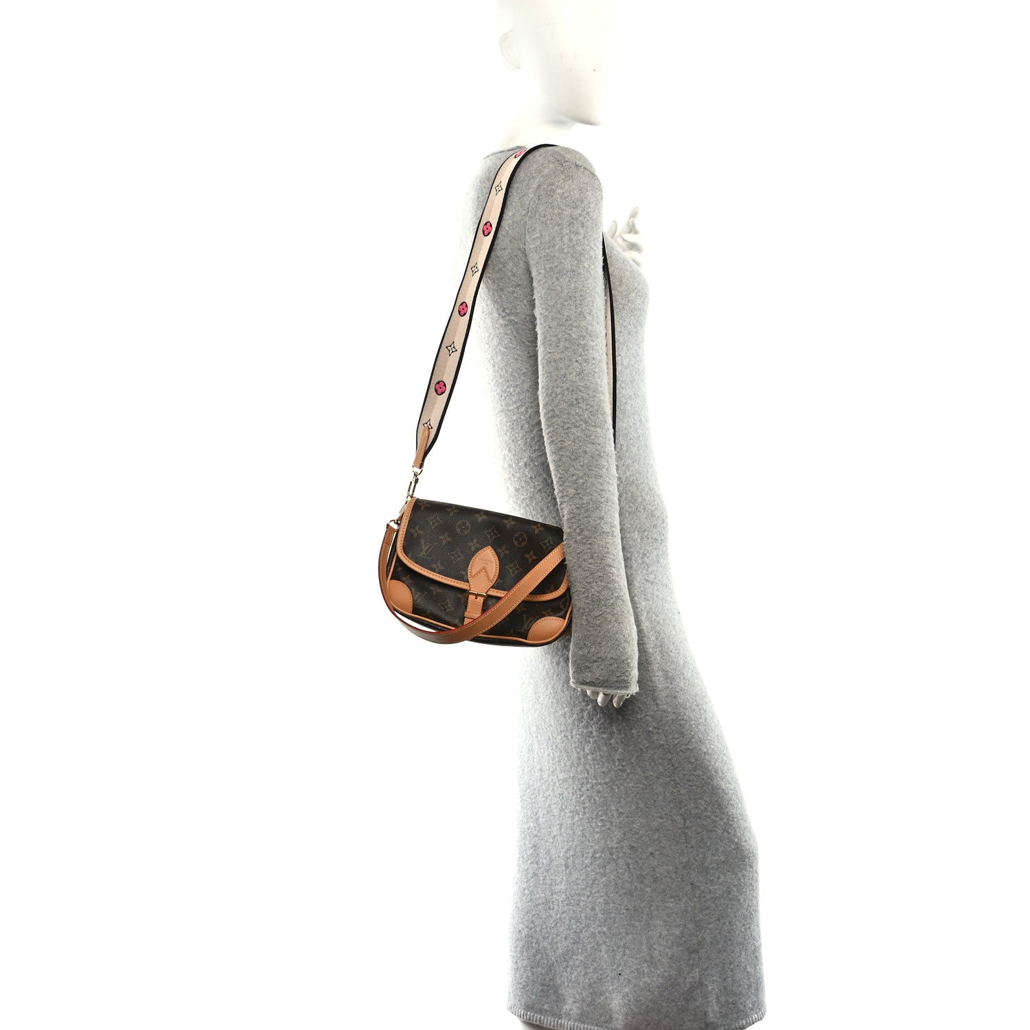 Monogram Diane Black