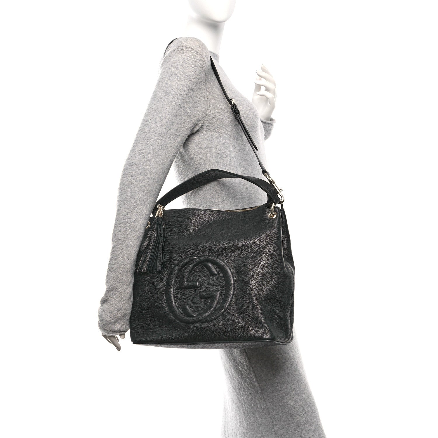 Pebbled Calfskin Large Soho Hobo Black
