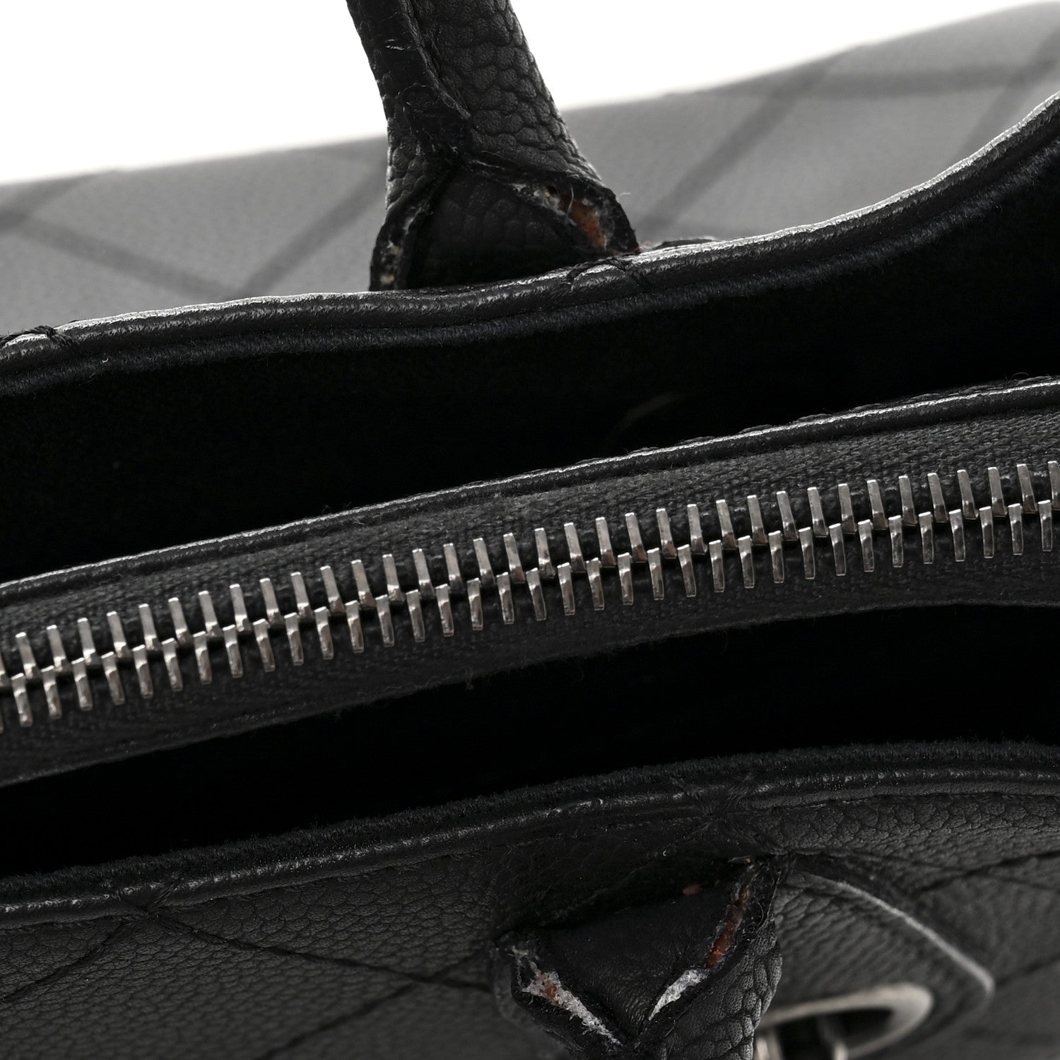 Grained Vegetal Calfskin Small Urban Shopping Tote Black