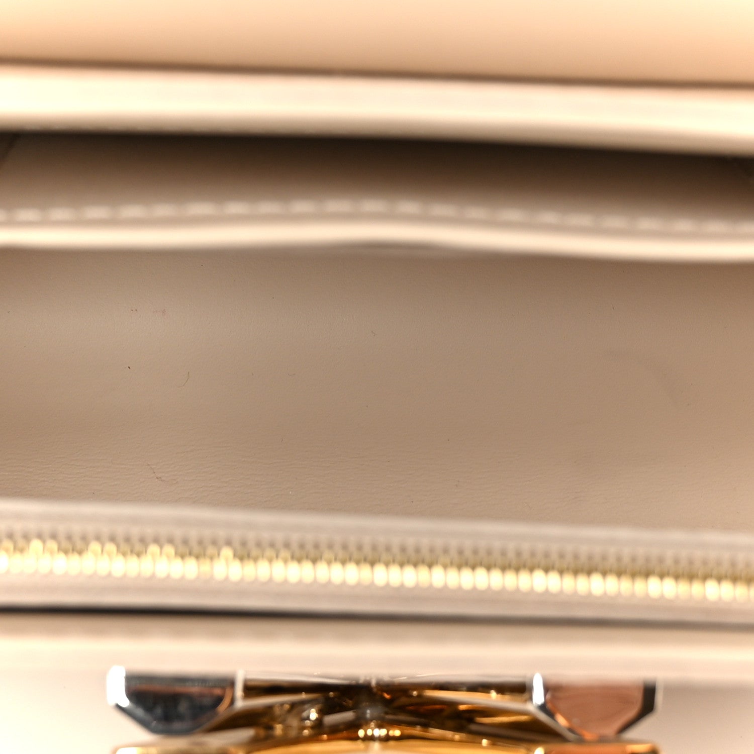 Epi Twist Flowers Chain Shoulder Bag MM Quartz